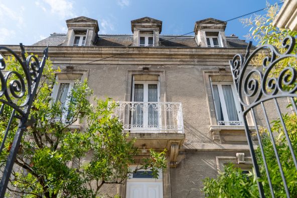 Sale Mansion La Rochelle 7 Rooms 240 m²