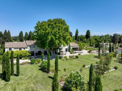 Vente Propriété de luxe Saint-Rémy-de-Provence 13&nbsp;Pièces 600&nbsp;m²