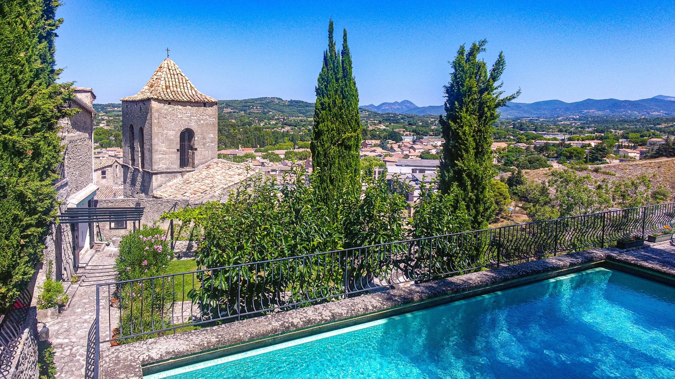 maison de luxe 15 Pièces en vente sur VAISON LA ROMAINE (84110)