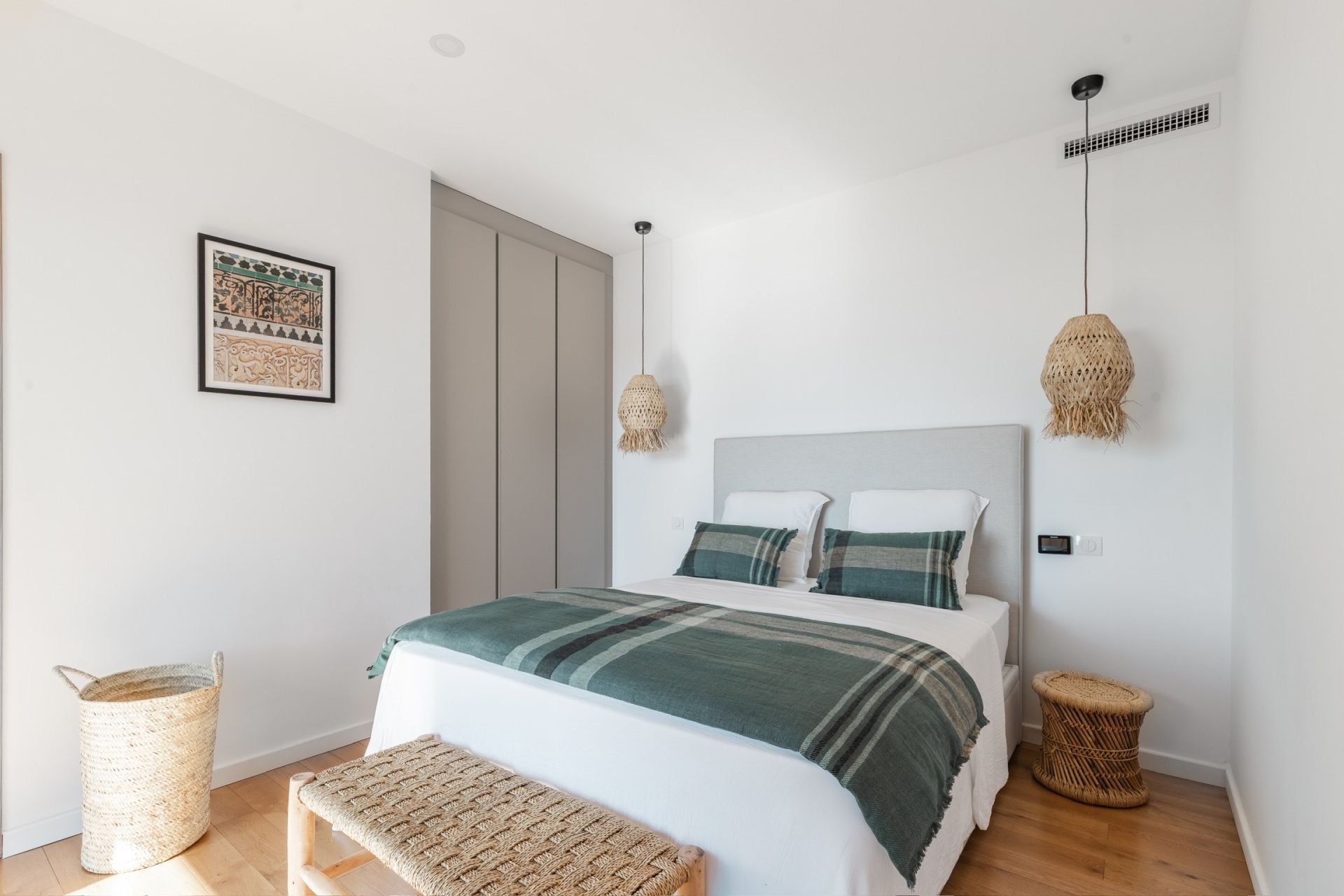 luxury villa 8 Rooms for seasonal rent on OLMETO (20113)