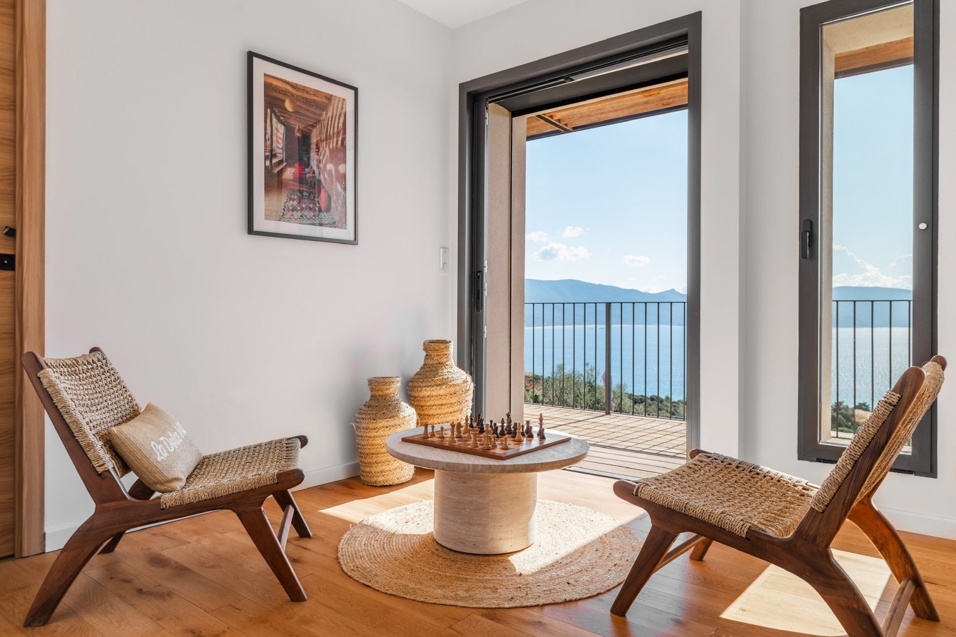 luxury villa 8 Rooms for seasonal rent on OLMETO (20113)