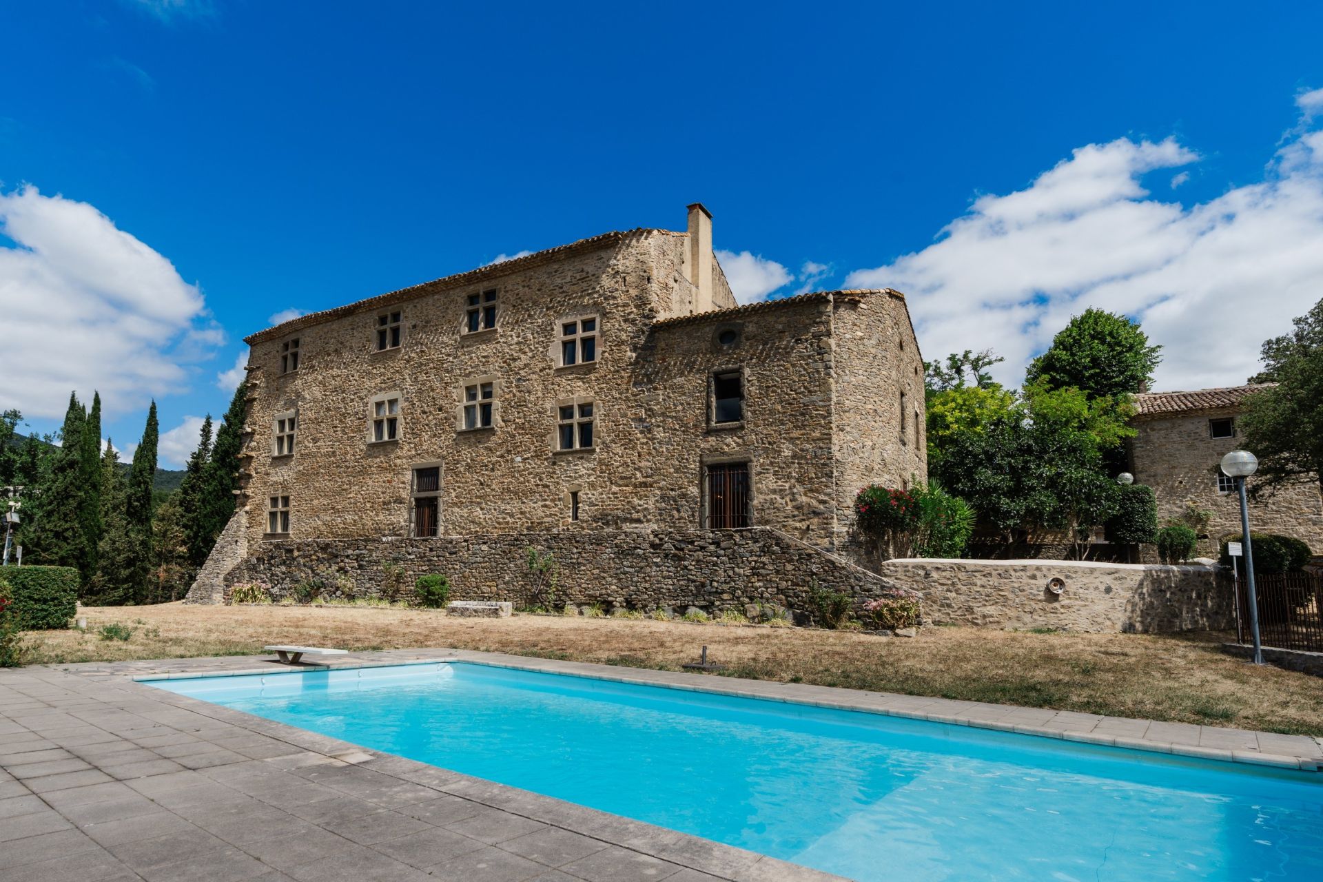château 31 Pièces en vente sur CARCASSONNE (11000)