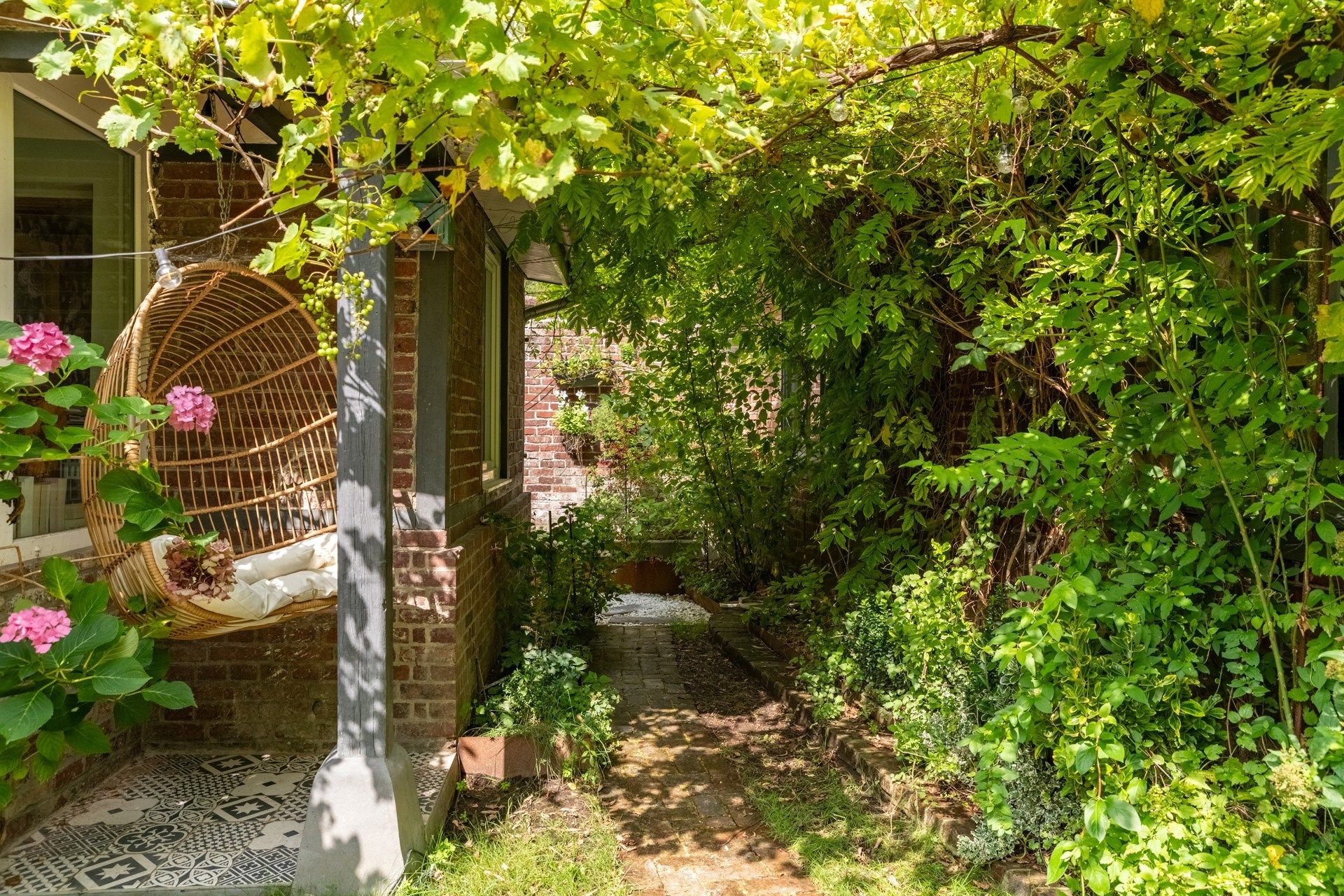 luxury house 6 Rooms for sale on ROUEN (76000)