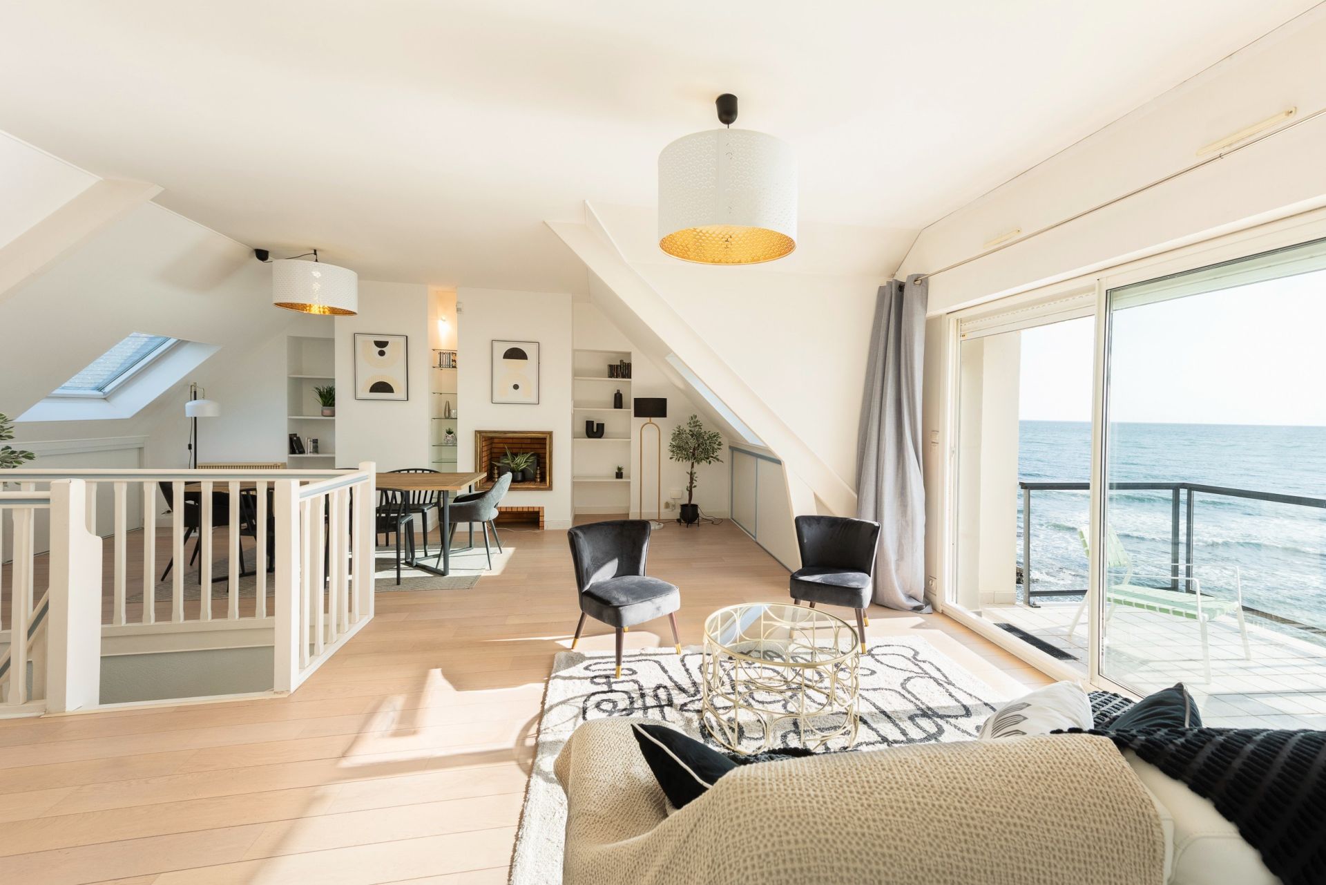 luxury apartment 5 Rooms for sale on PORNICHET (44380)