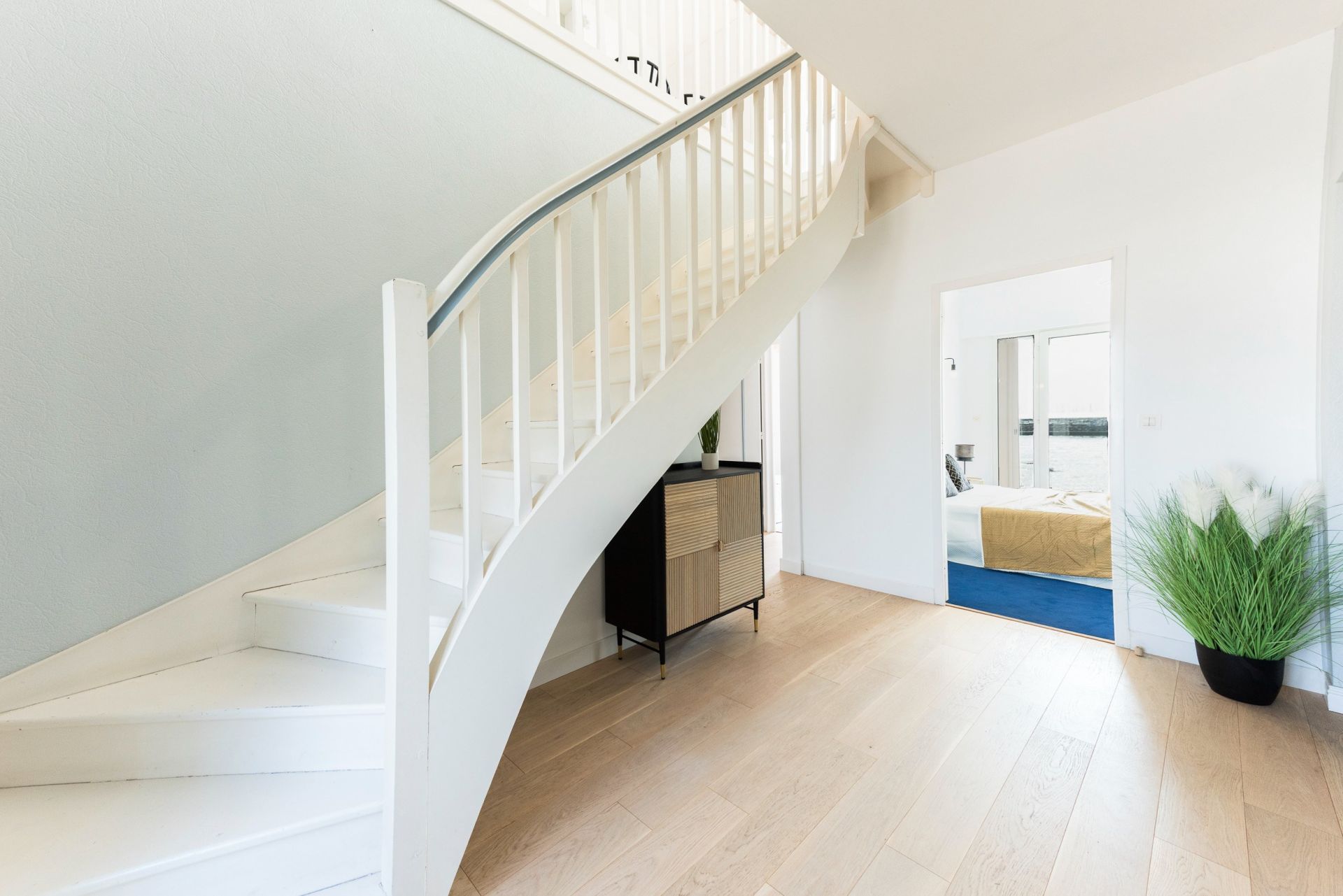 luxury apartment 5 Rooms for sale on PORNICHET (44380)