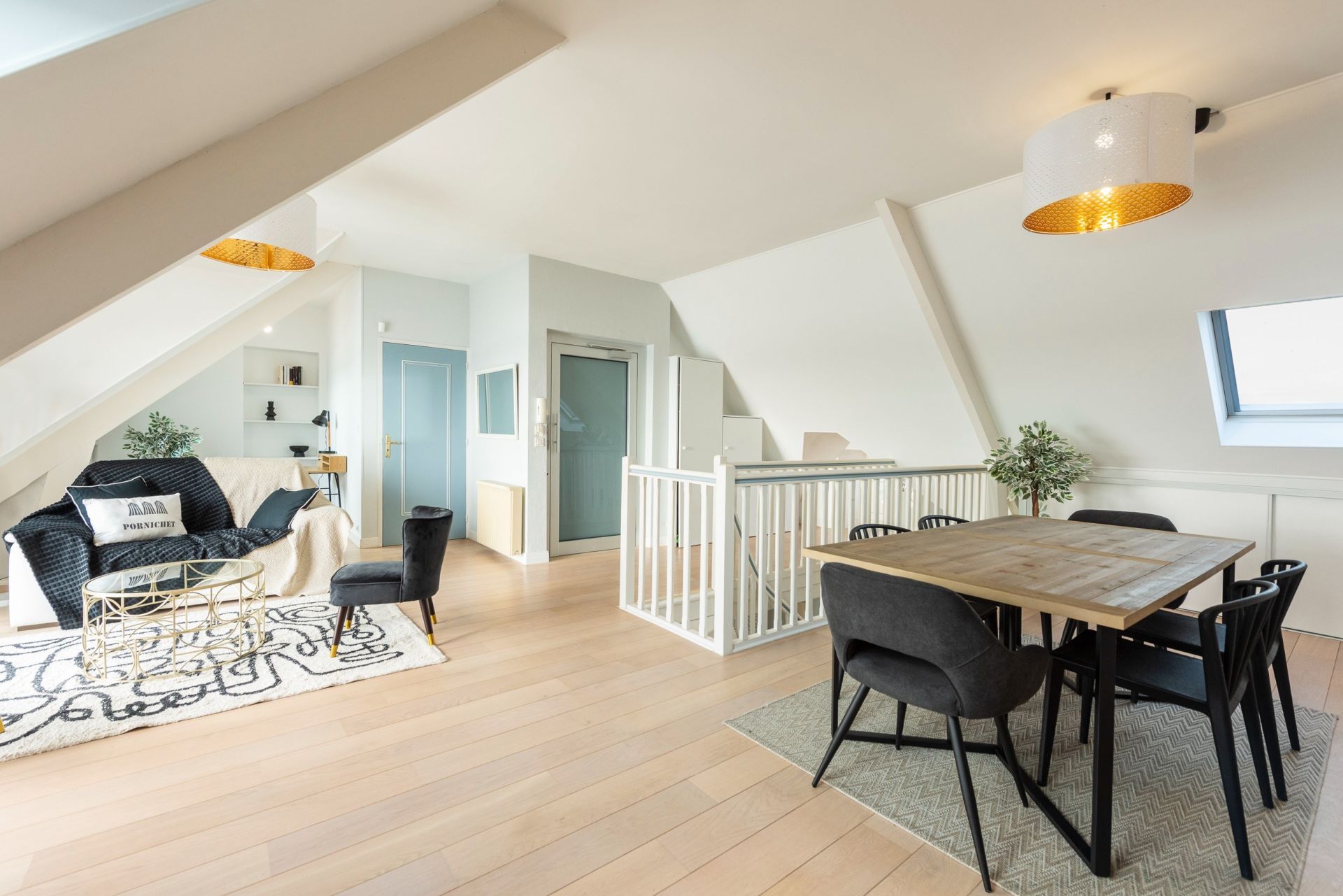 luxury apartment 5 Rooms for sale on PORNICHET (44380)