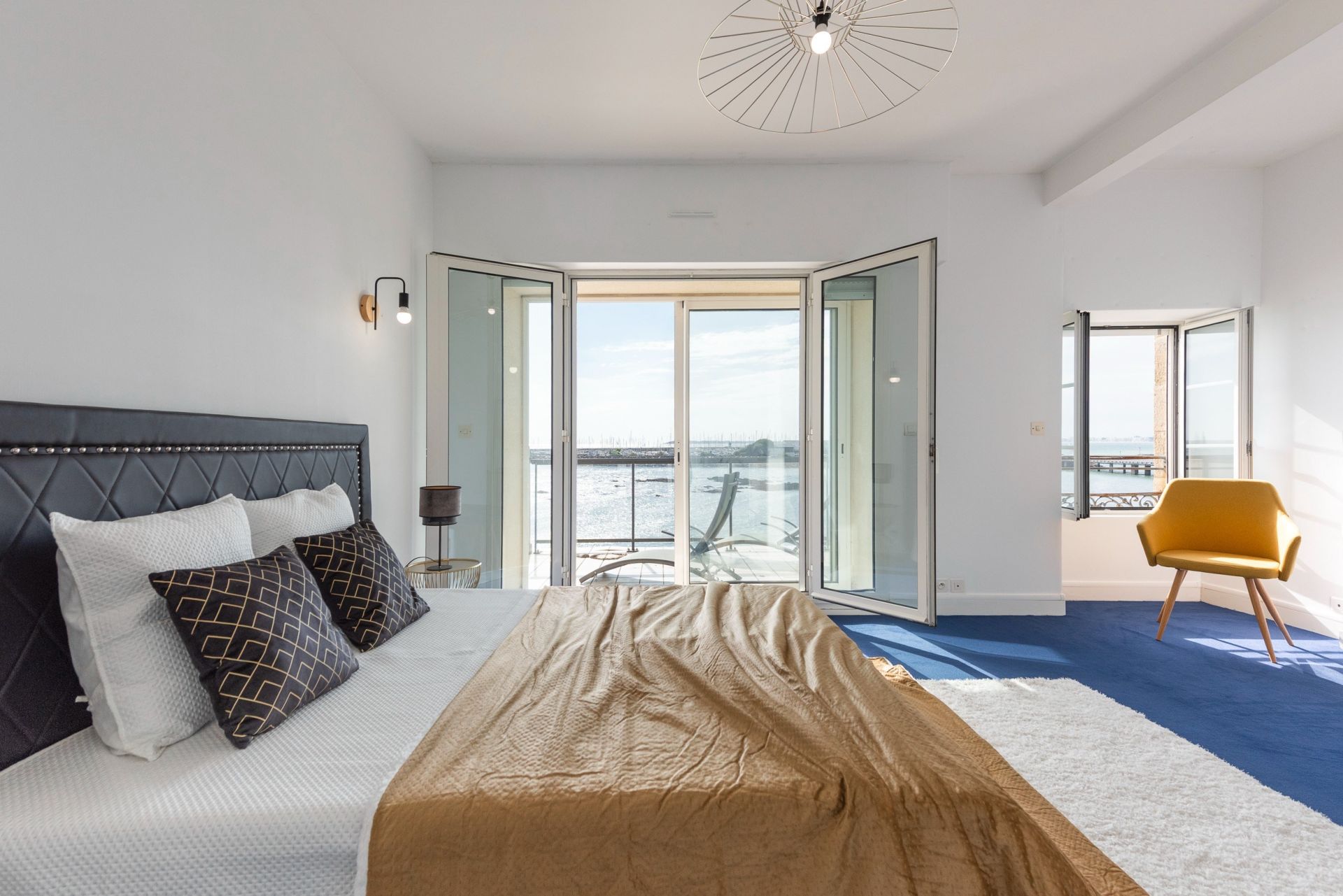 luxury apartment 5 Rooms for sale on PORNICHET (44380)