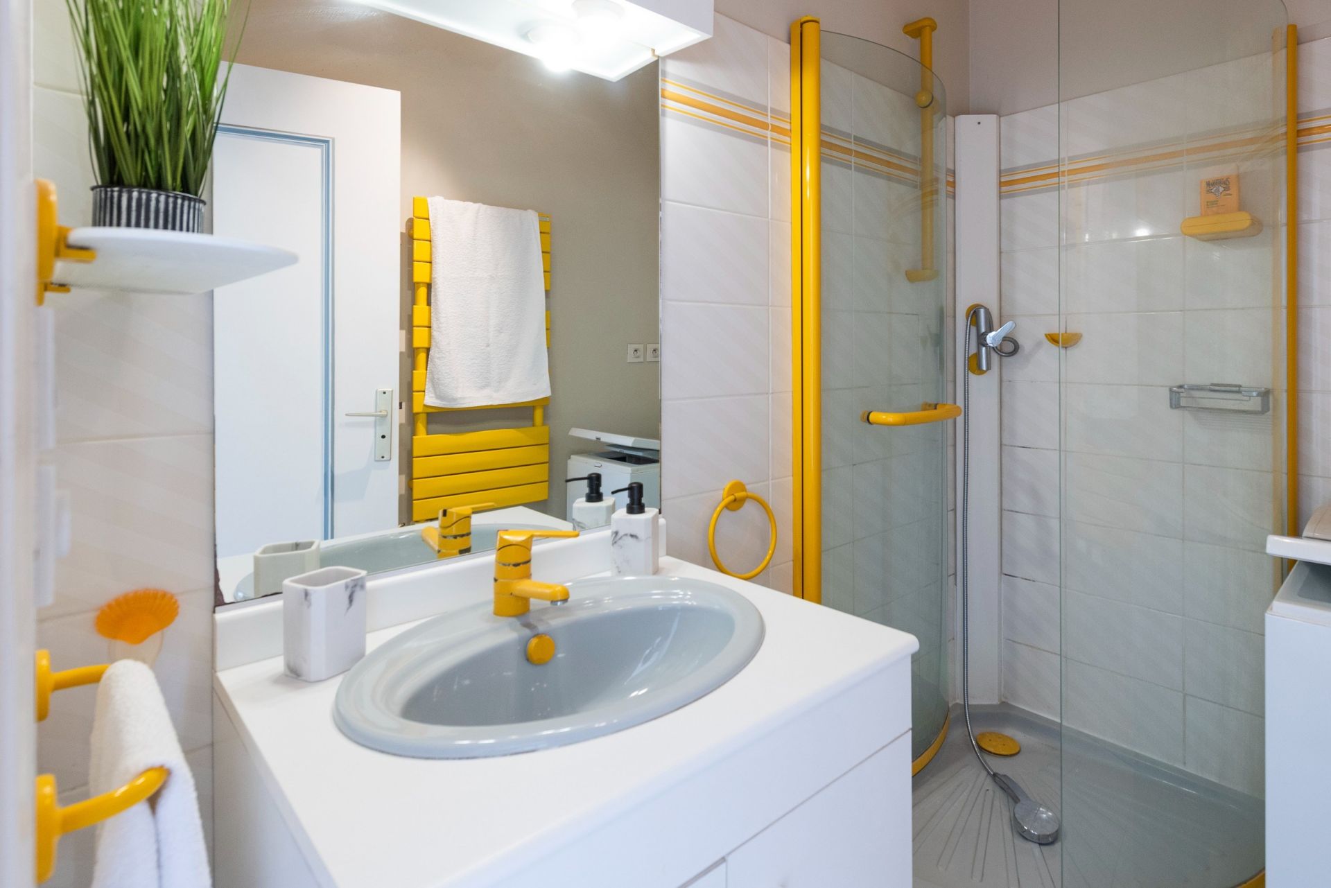 luxury apartment 5 Rooms for sale on PORNICHET (44380)