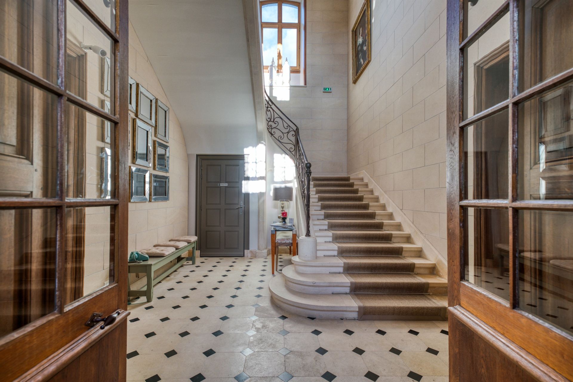 castle 18 Rooms for sale on ROYAN (17200)