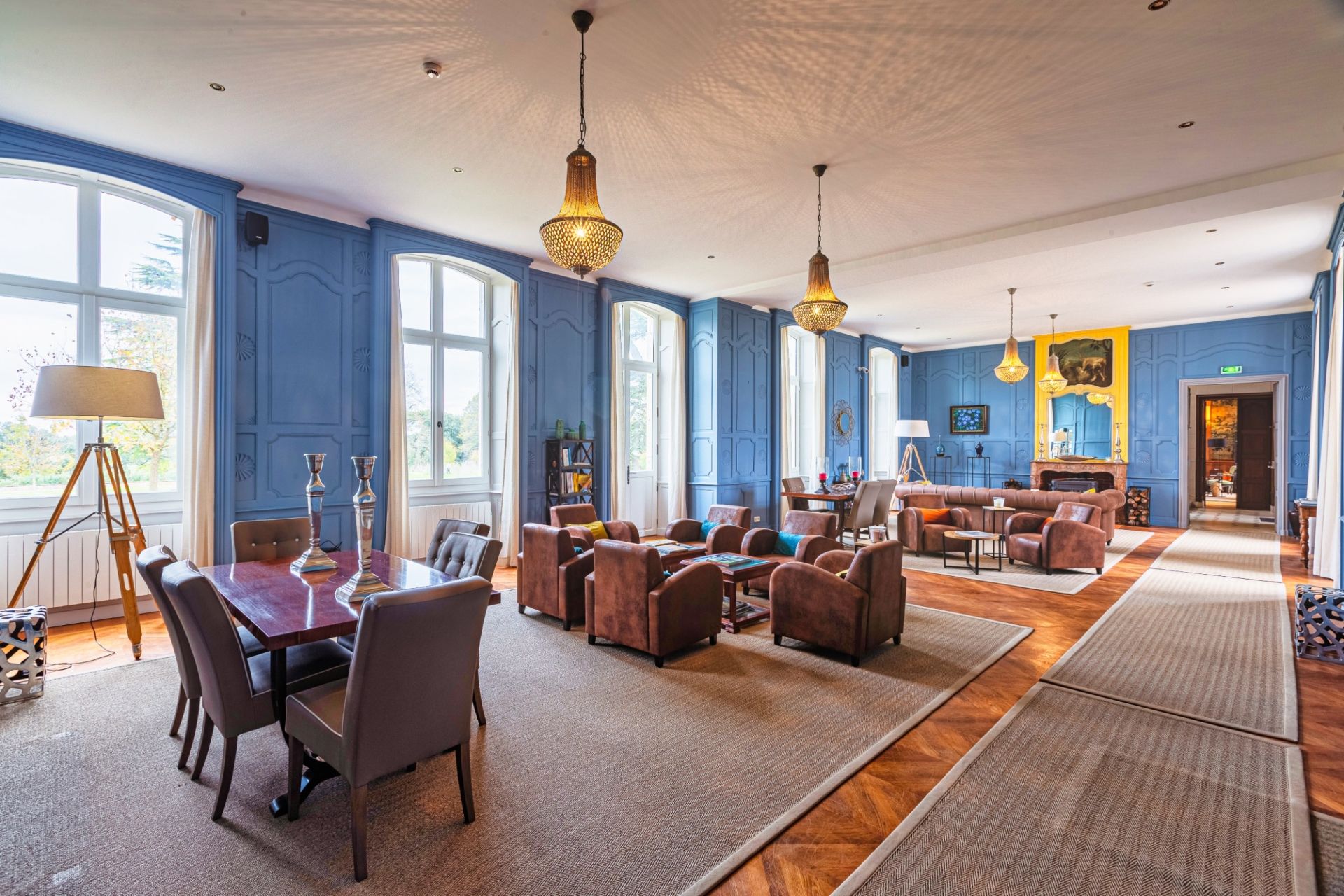 castle 18 Rooms for sale on ROYAN (17200)