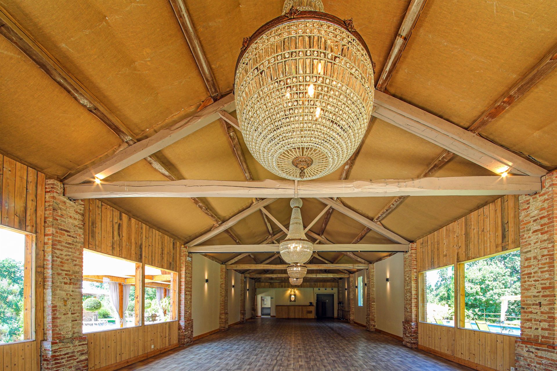 luxury house 20 Rooms for sale on TOULOUSE (31000)