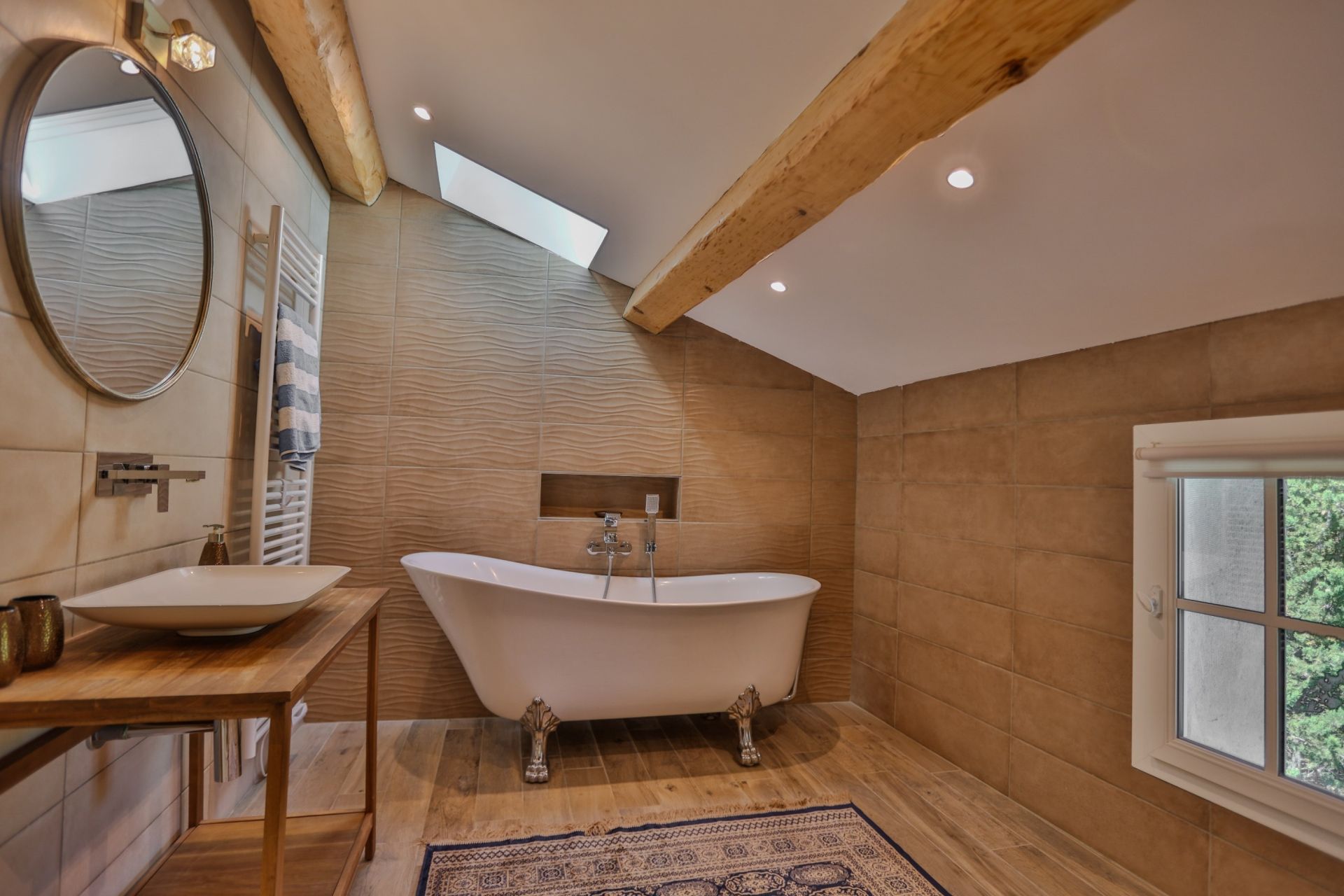 maison de luxe 14 Pièces en vente sur PERNES LES FONTAINES (84210)