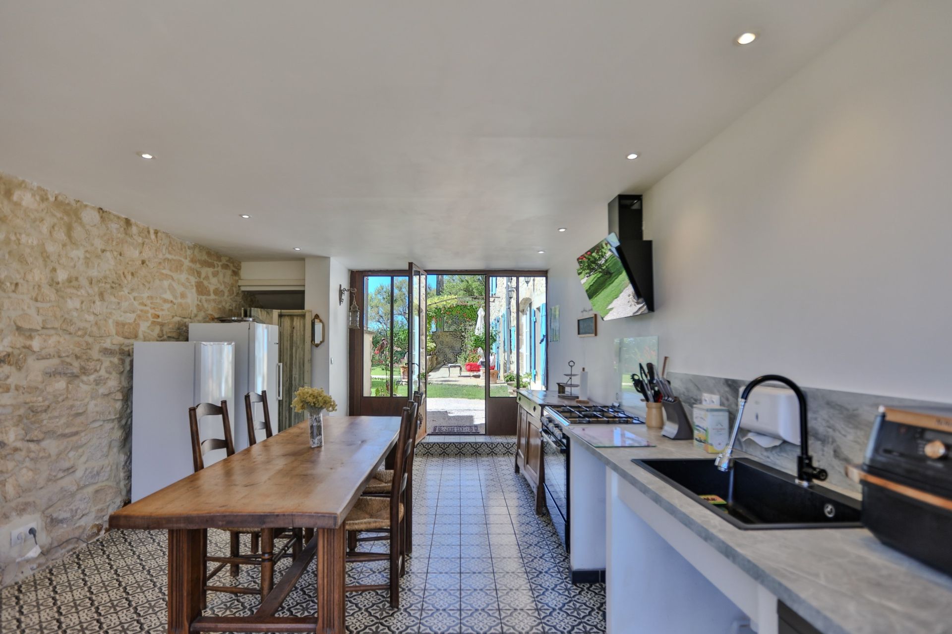 maison de luxe 14 Pièces en vente sur PERNES LES FONTAINES (84210)