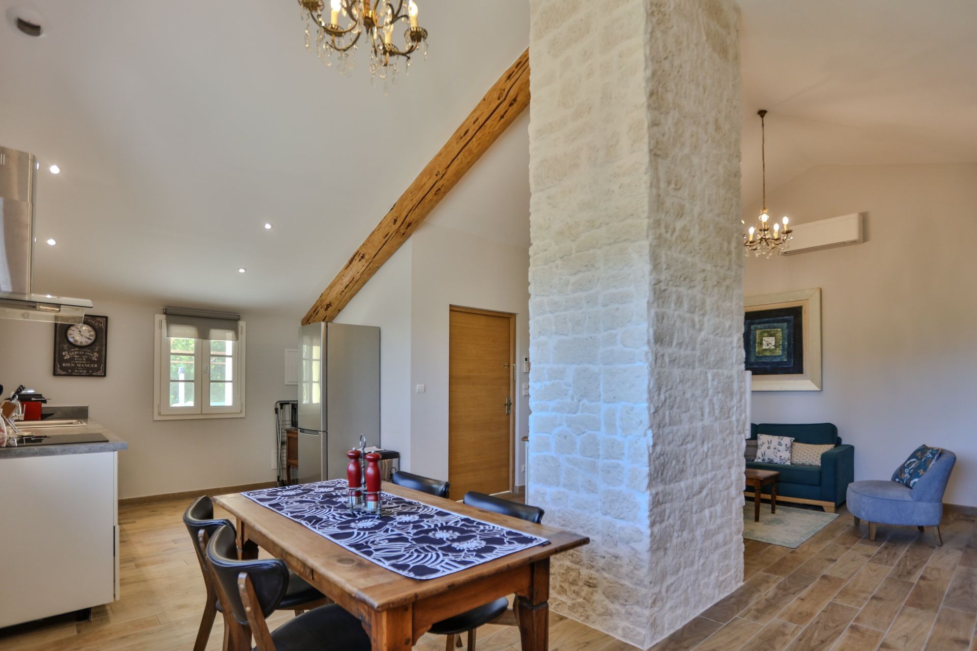 maison de luxe 14 Pièces en vente sur ST DIDIER (84210)