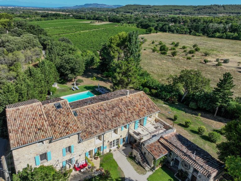 maison de luxe 14 Pièces en vente sur PERNES LES FONTAINES (84210)