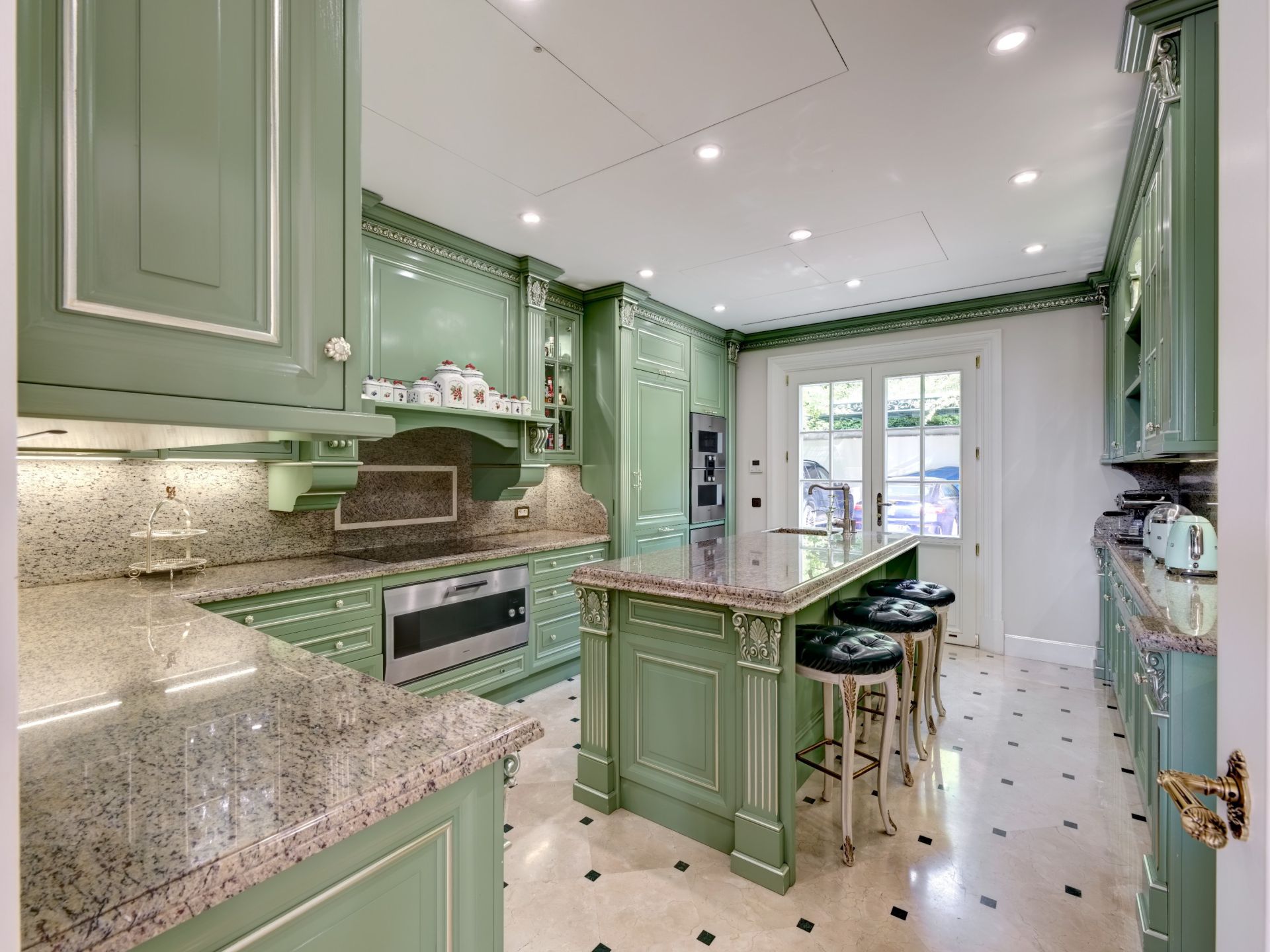 luxury villa 12 Rooms for sale on LE GOLFE JUAN (06220)