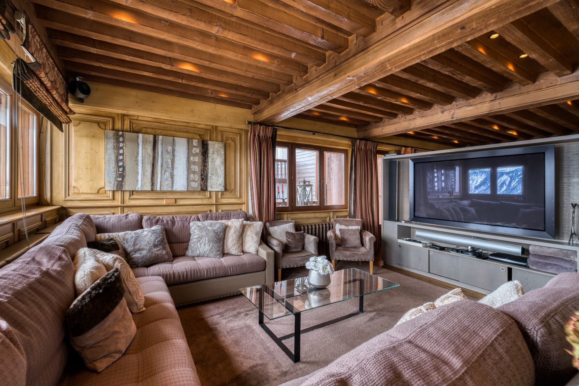 luxury chalet 9 Rooms for sale on COURCHEVEL (73120)