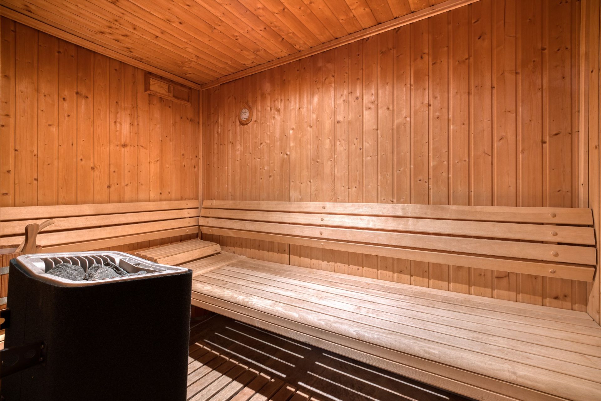 luxury chalet 9 Rooms for sale on COURCHEVEL (73120)