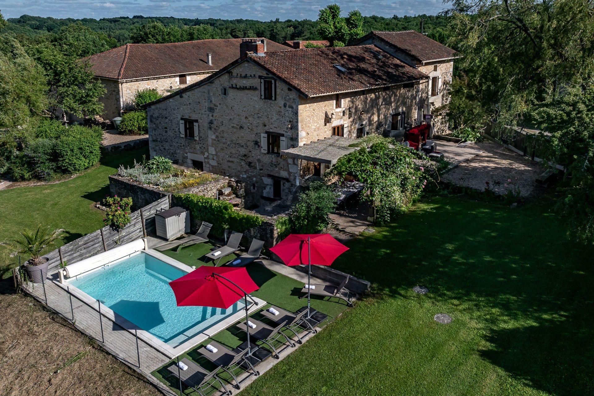 maison de luxe 36 Pièces en vente sur ST PARDOUX LA RIVIERE (24470)