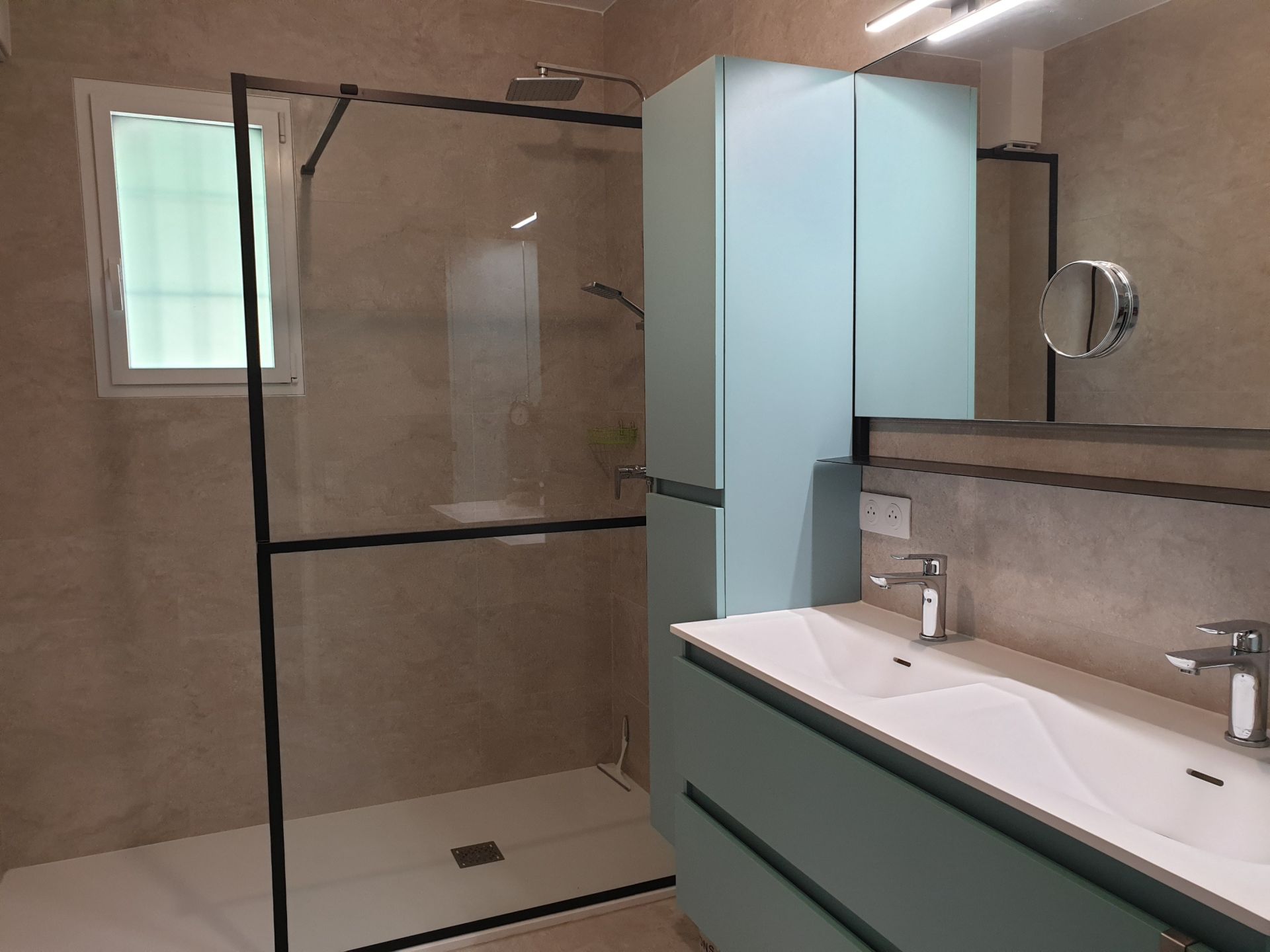 luxury house 10 Rooms for sale on PLOMELIN (29700)