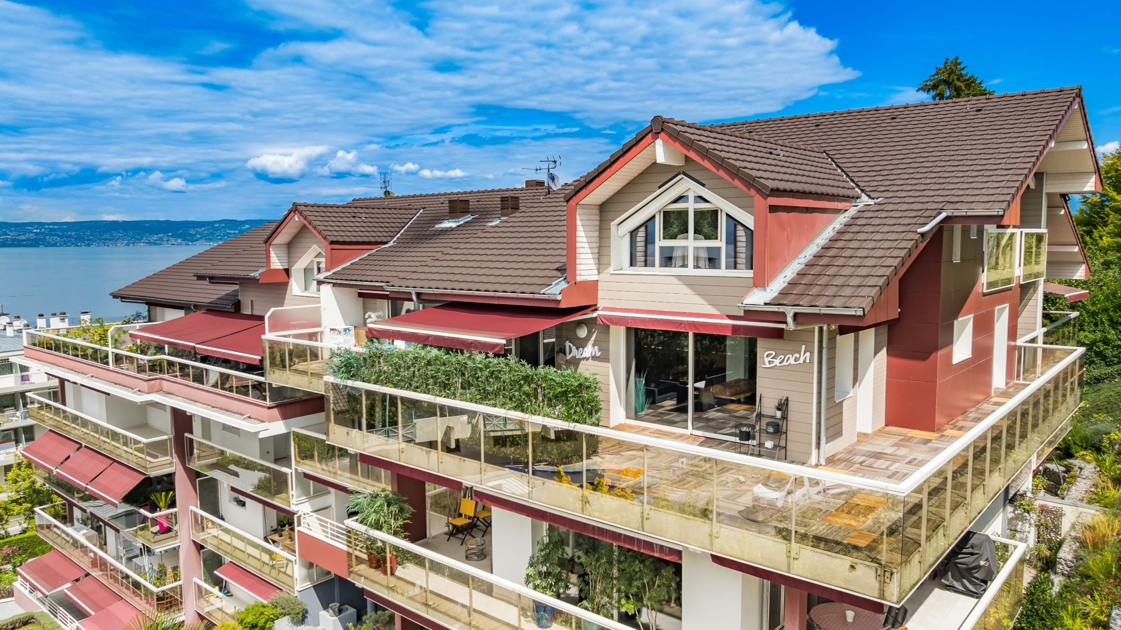 luxury apartment 5 Rooms for sale on EVIAN LES BAINS (74500)