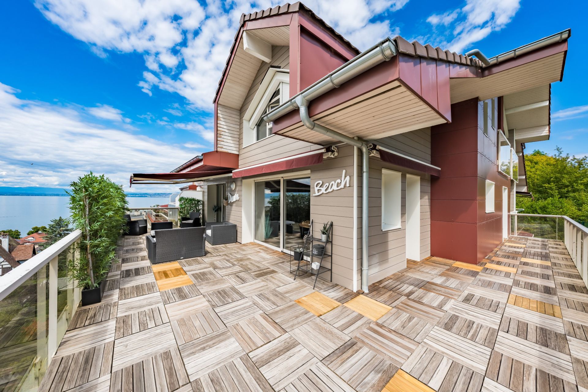 luxury apartment 5 Rooms for sale on EVIAN LES BAINS (74500)