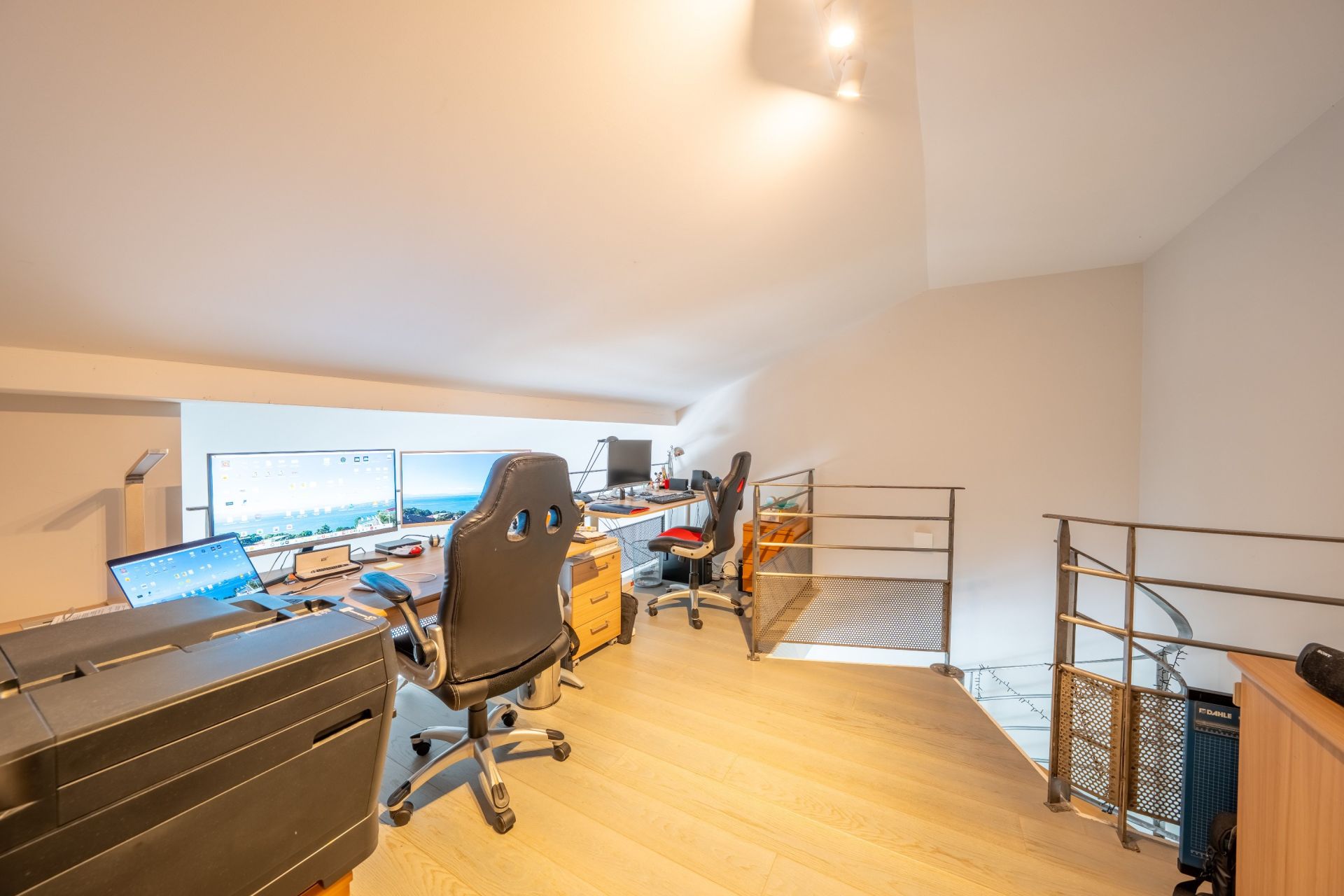 luxury apartment 5 Rooms for sale on EVIAN LES BAINS (74500)