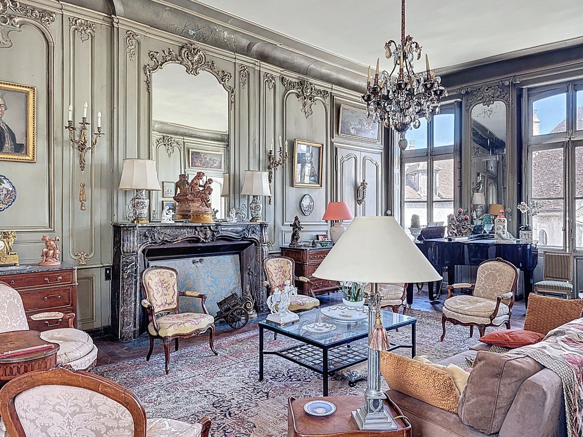 mansion (hôtel particulier) 25 Rooms for sale on AUXERRE (89000)