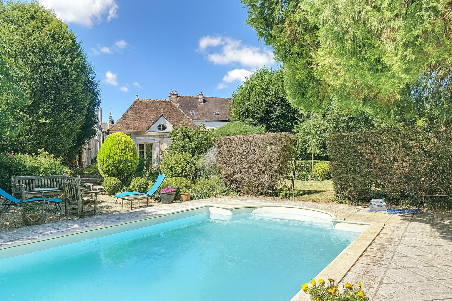 mansion (hôtel particulier) 25 Rooms for sale on AUXERRE (89000)