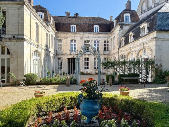Sale Mansion (hôtel particulier) Auxerre 25&nbsp;Rooms 1200&nbsp;m²