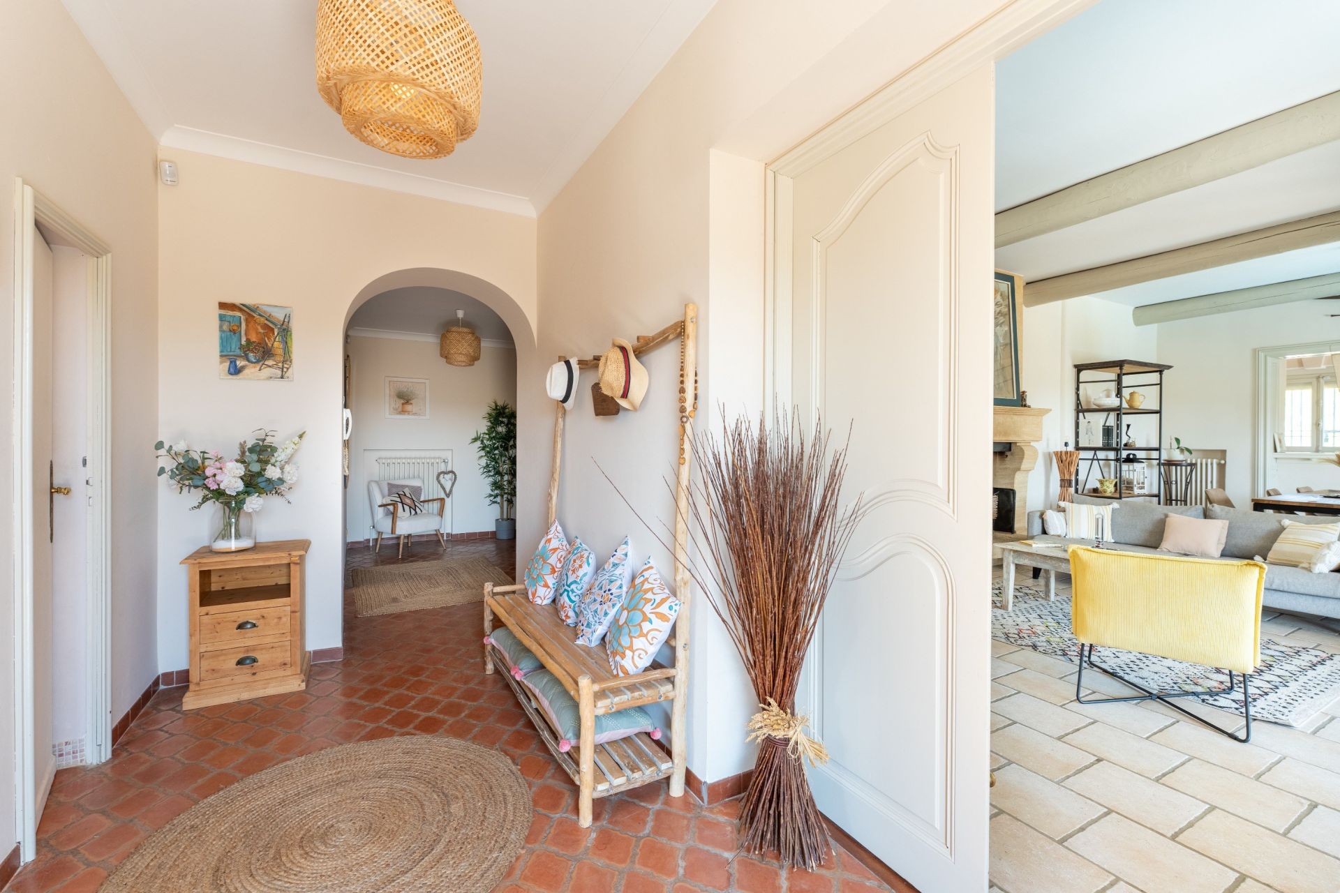 luxury house 6 Rooms for sale on ST REMY DE PROVENCE (13210)
