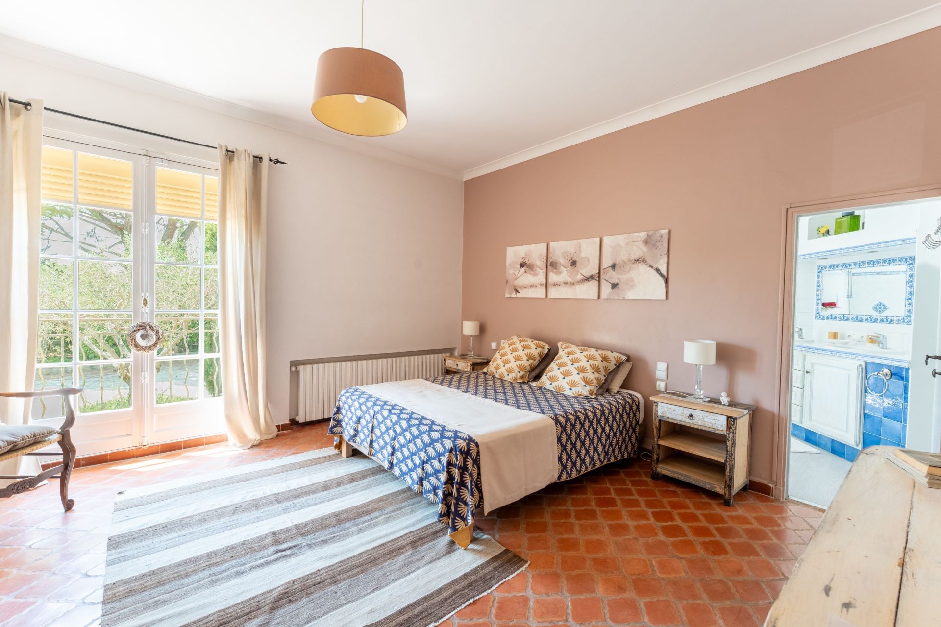 luxury house 6 Rooms for sale on ST REMY DE PROVENCE (13210)