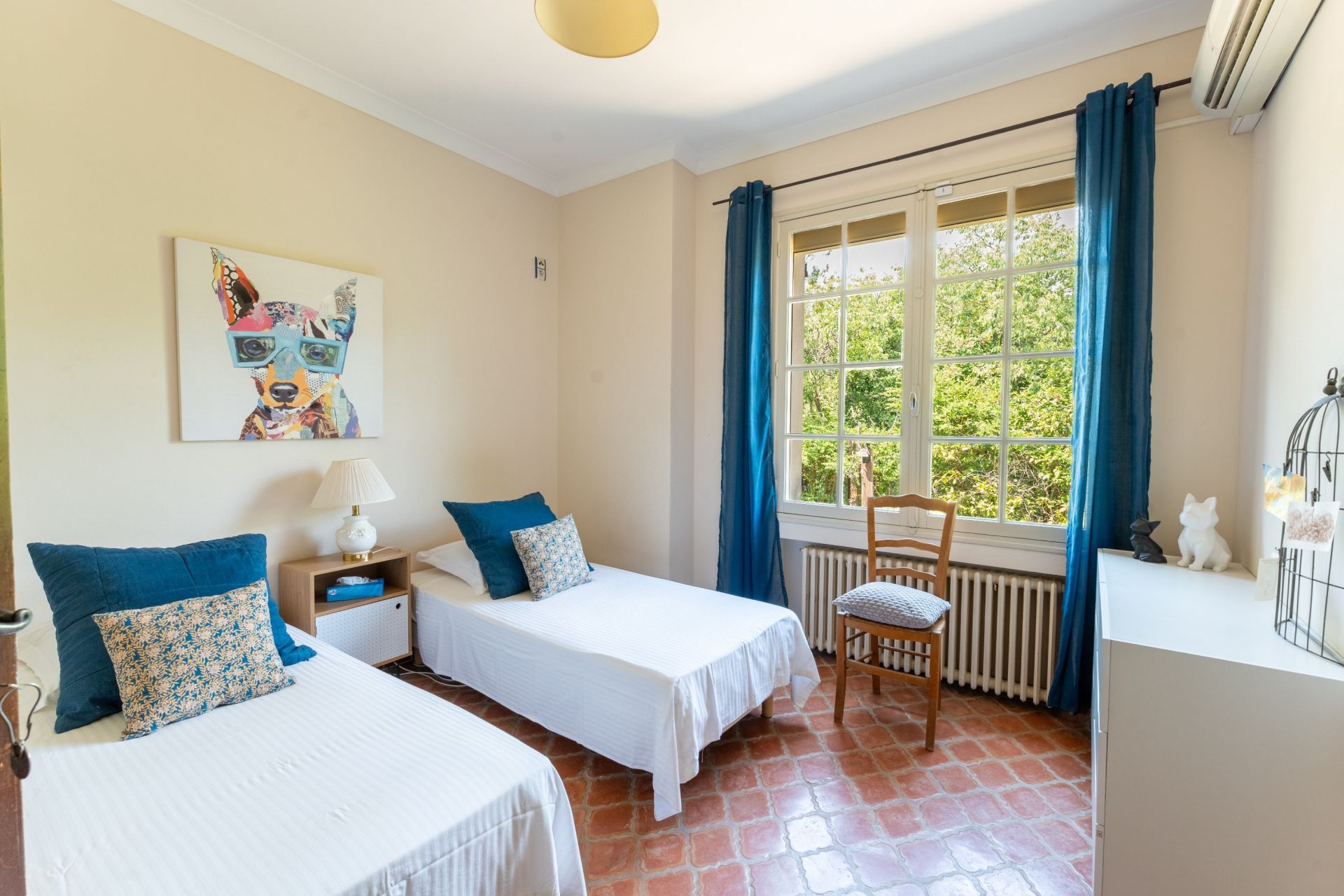 luxury house 6 Rooms for sale on ST REMY DE PROVENCE (13210)