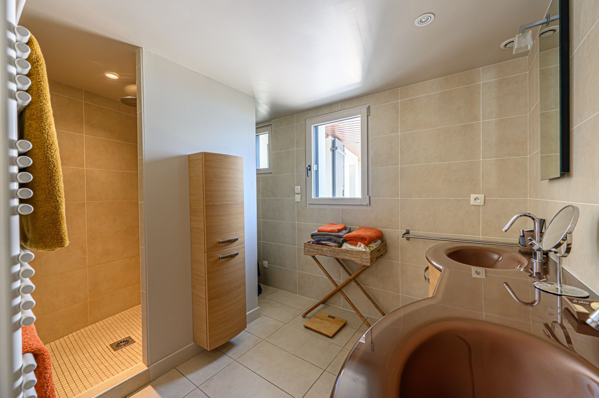 contemporary house 6 Rooms for sale on ARZON (56640)