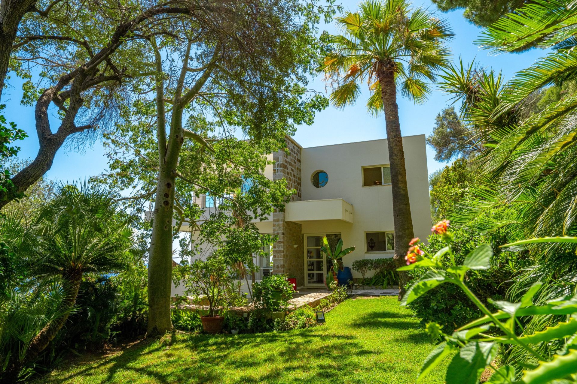 luxury villa 7 Rooms for sale on AJACCIO (20000)