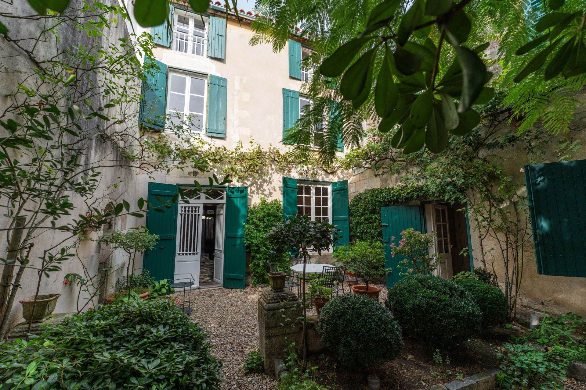 maison de luxe 7 Pièces en vente sur LA ROCHELLE (17000)