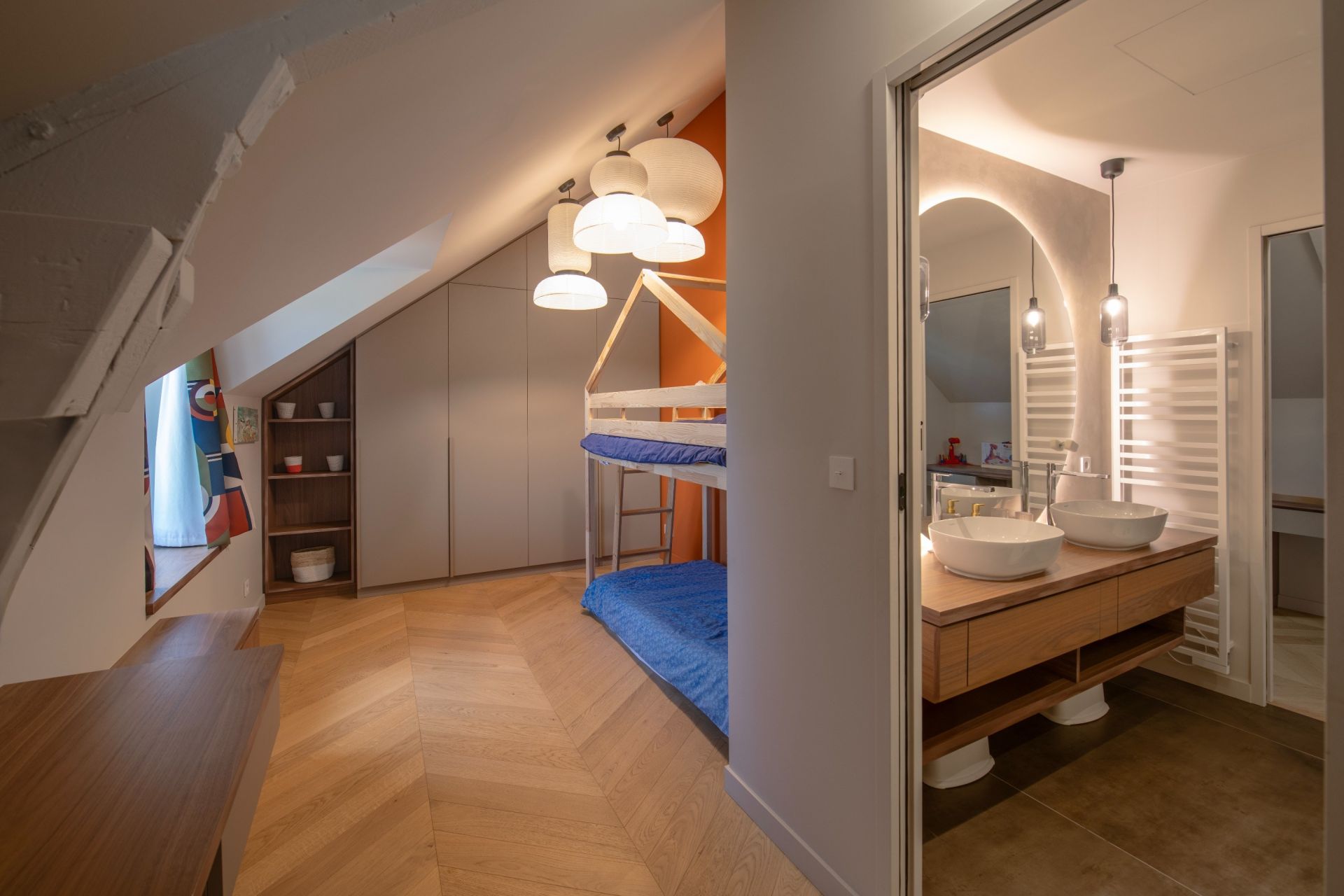 luxury long house 10 Rooms for sale on CARQUEFOU (44470)