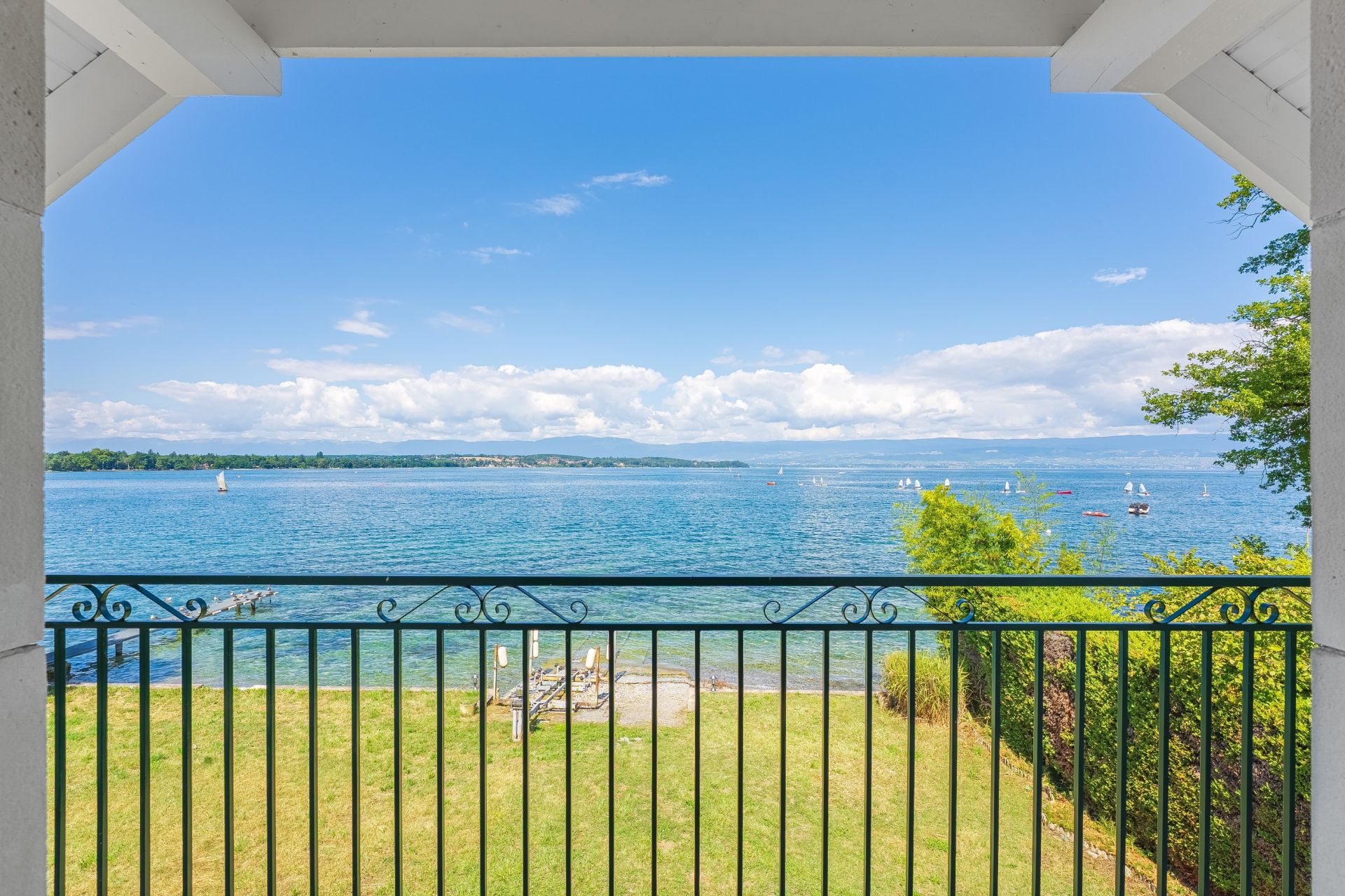 luxury villa 10 Rooms for sale on SCIEZ (74140)