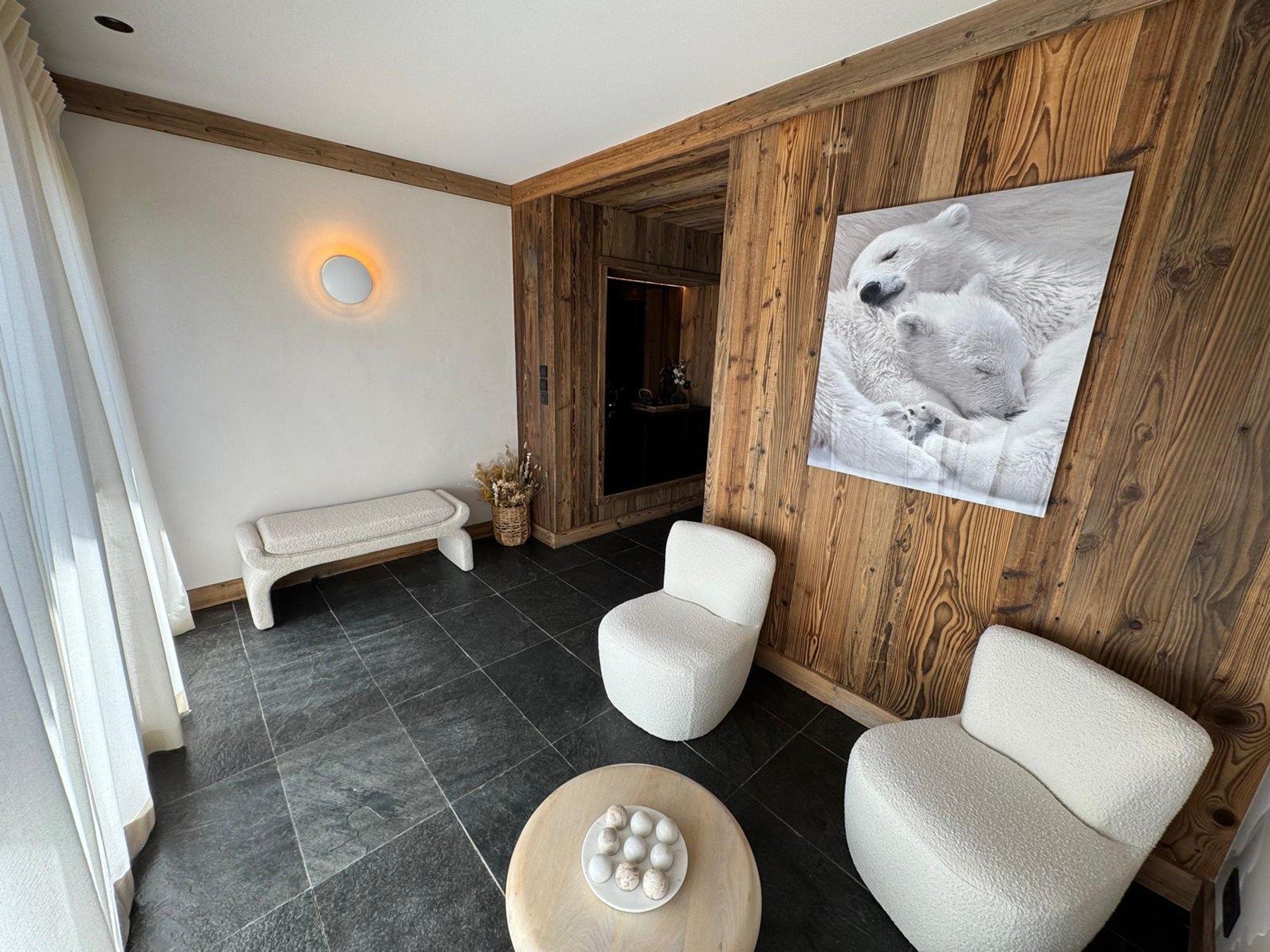 luxury chalet 10 Rooms for seasonal rent on COMBLOUX (74920)