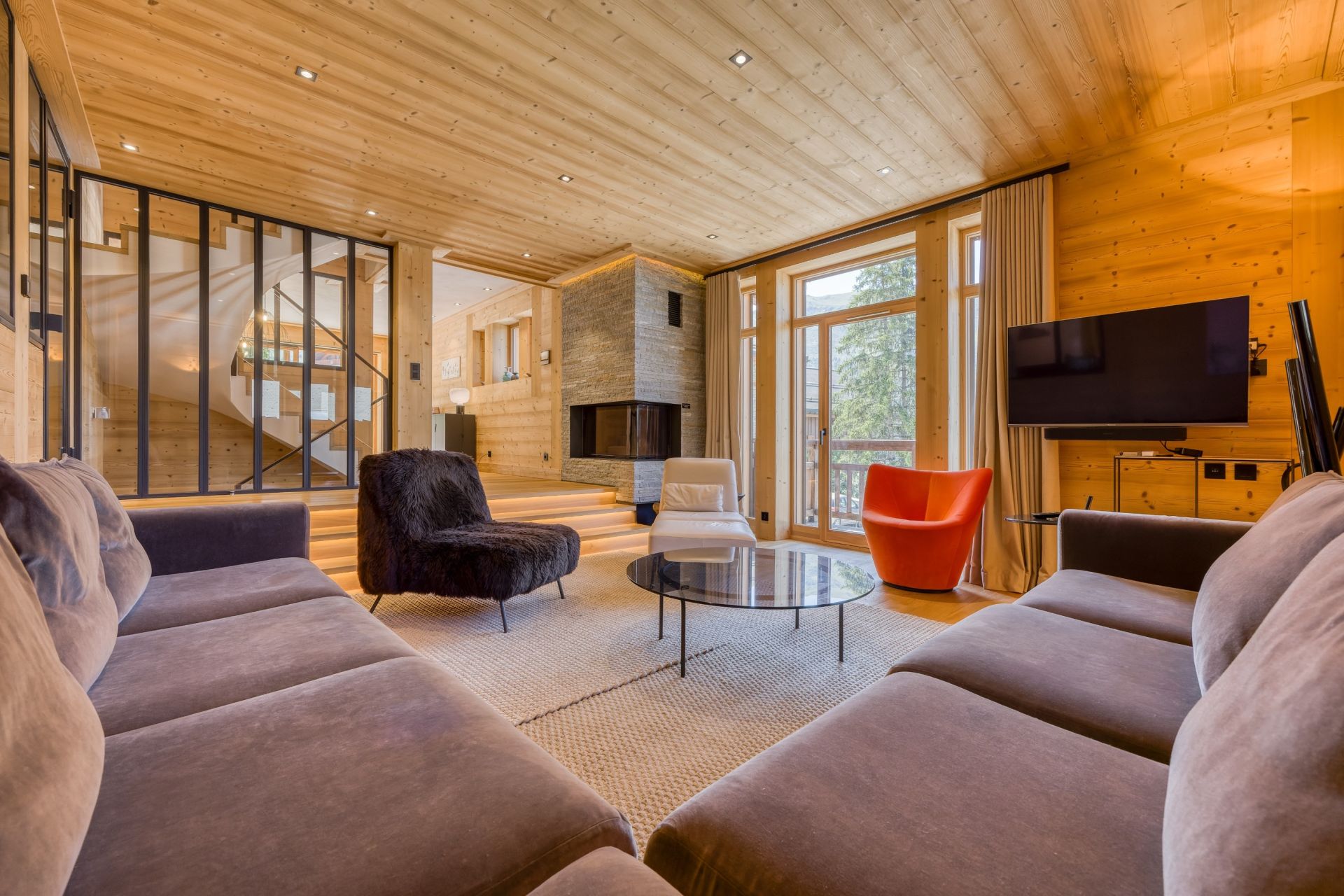 chalet de luxe 8 Pièces en location saisonnière sur MERIBEL LES ALLUES (73550)