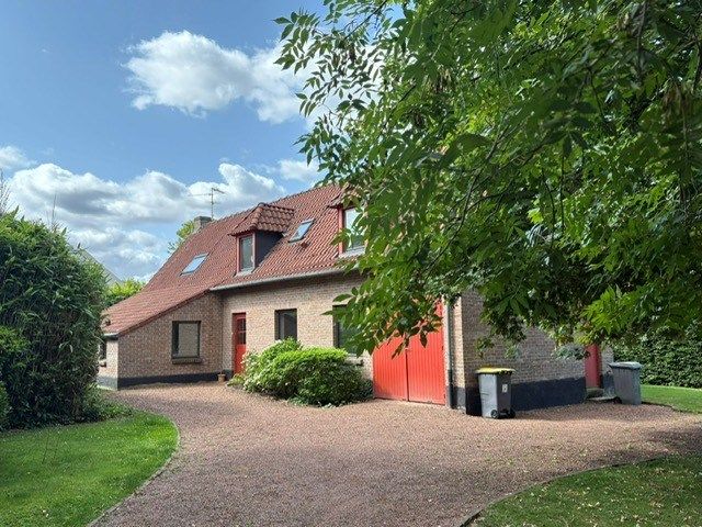 maison de luxe 7 Pièces en location sur CROIX (59170)