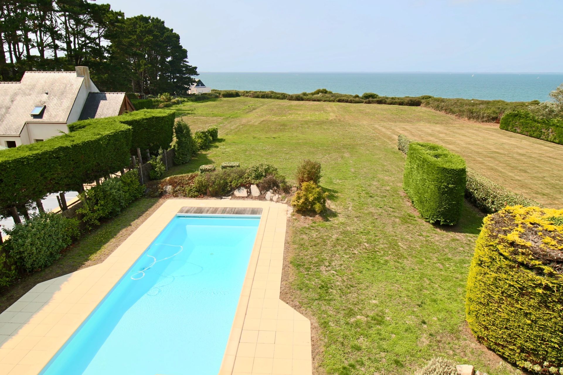 luxury house 7 Rooms for sale on PIRIAC SUR MER (44420)