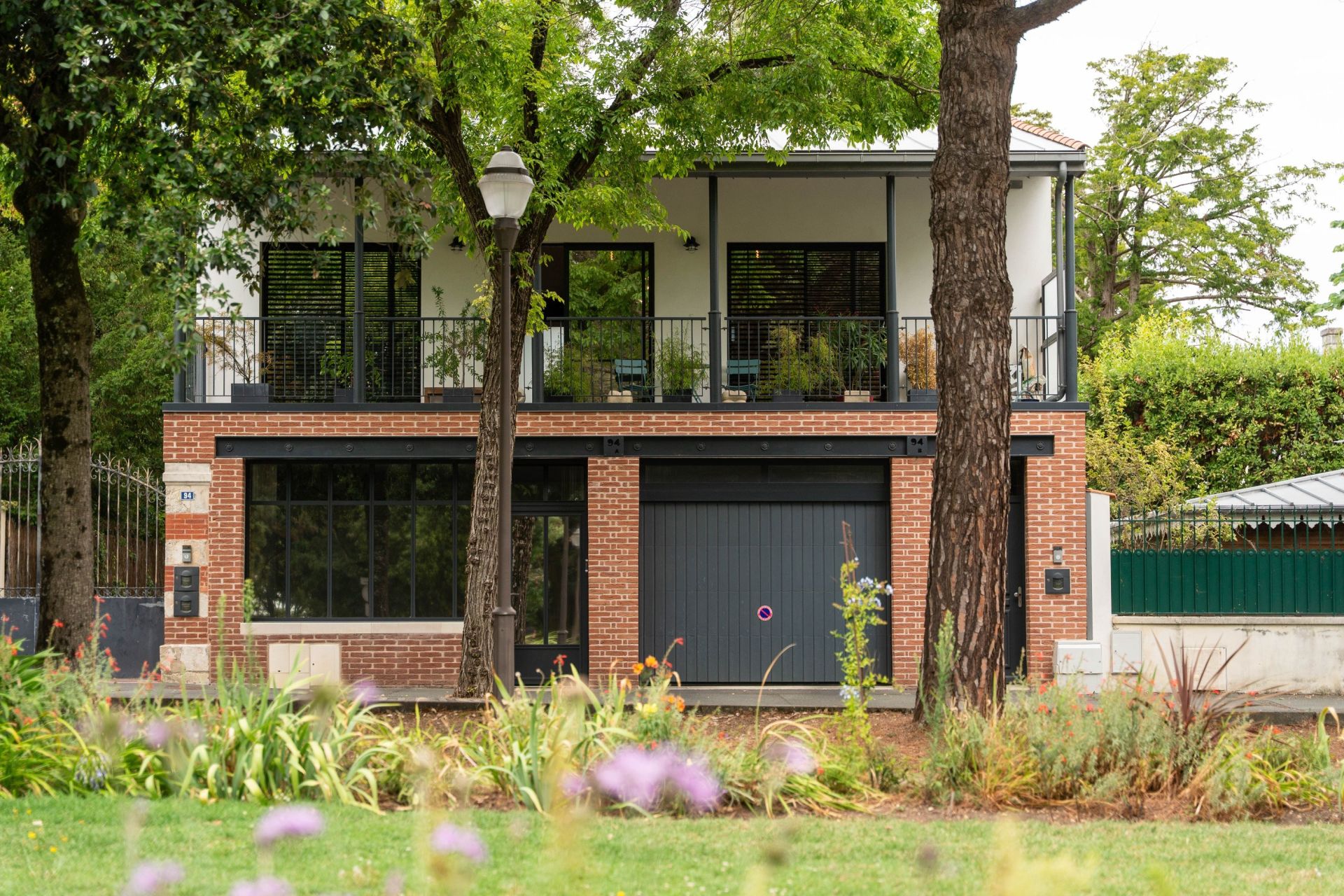 architect's house 5 Rooms for sale on LA ROCHELLE (17000)