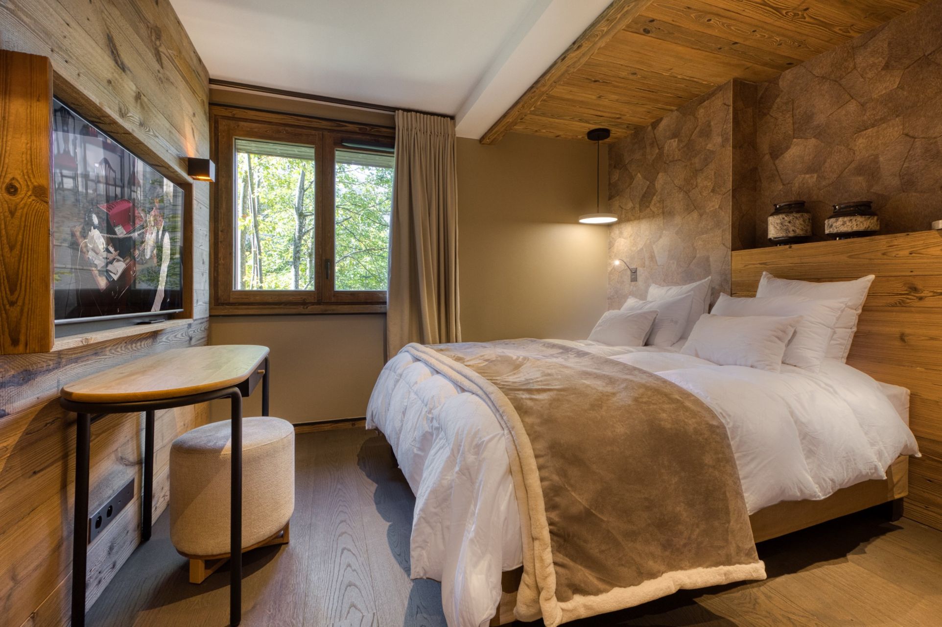 appartement de luxe 5 Pièces en location saisonnière sur MERIBEL LES ALLUES (73550)