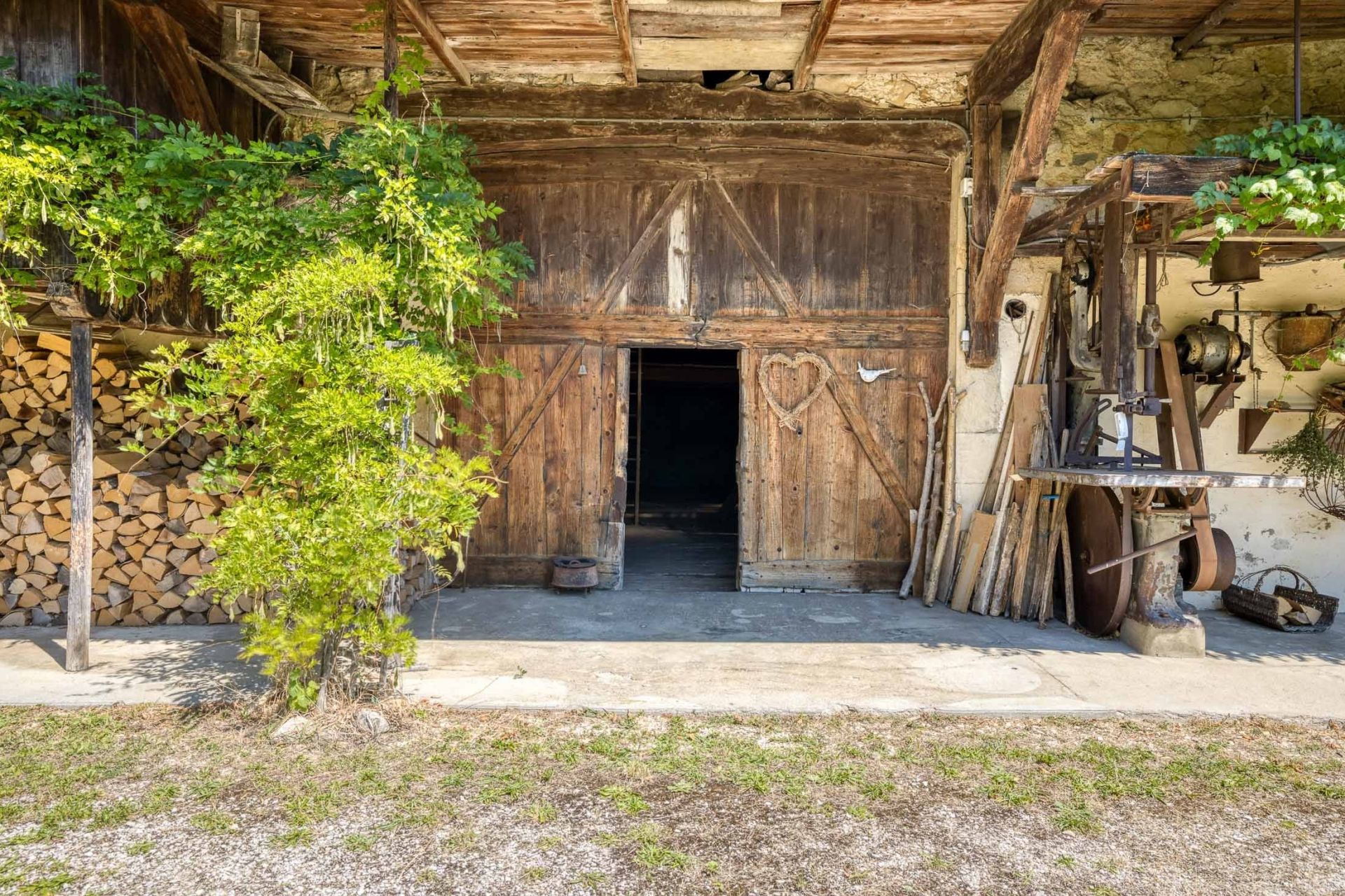 maison de luxe 5 Pièces en vente sur VALROMEY SUR SERAN (01260)