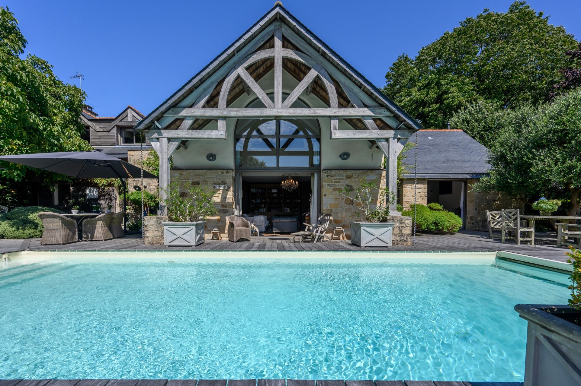 luxury house 7 Rooms for sale on VANNES (56000)