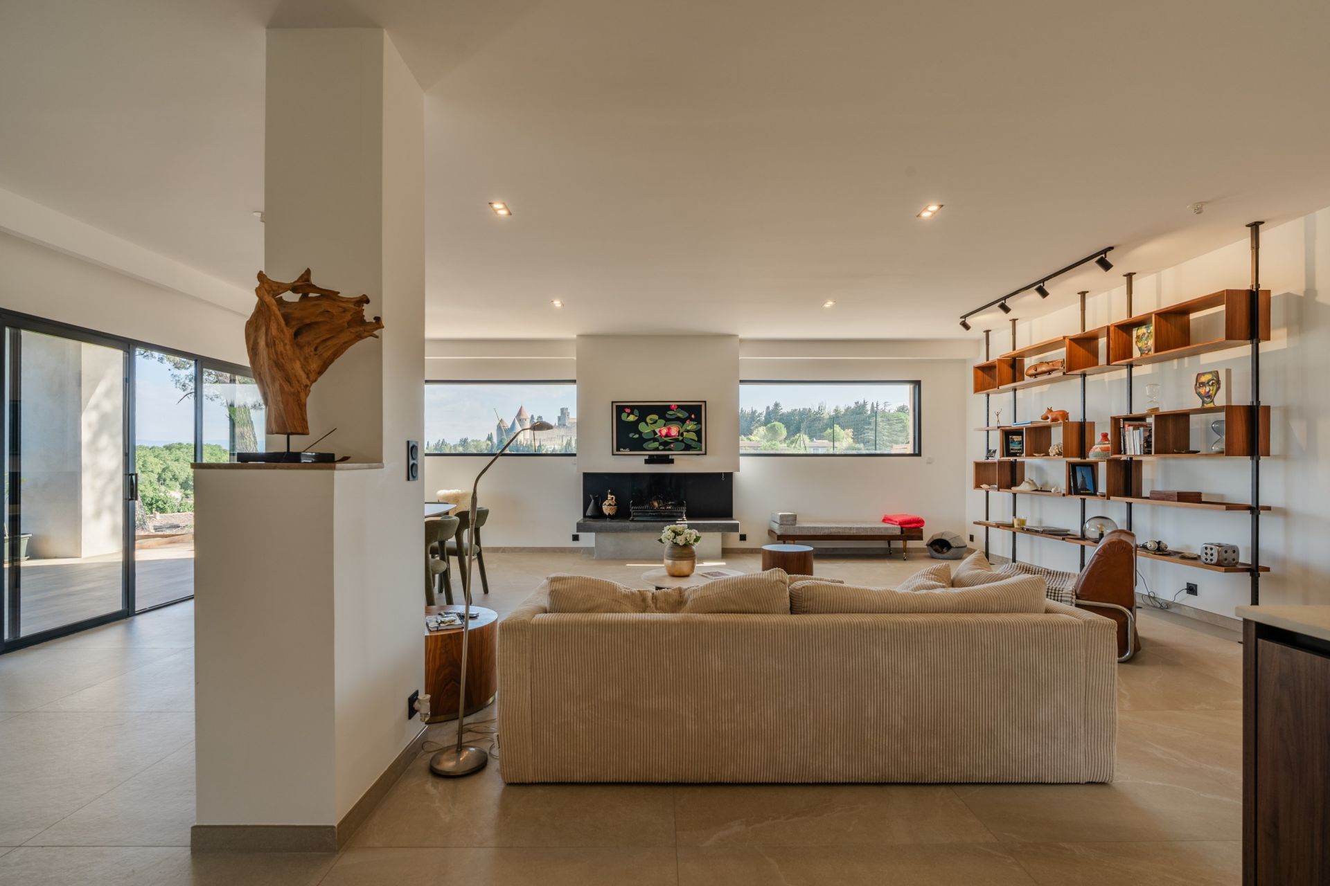 luxury house 8 Rooms for sale on CARCASSONNE (11000)