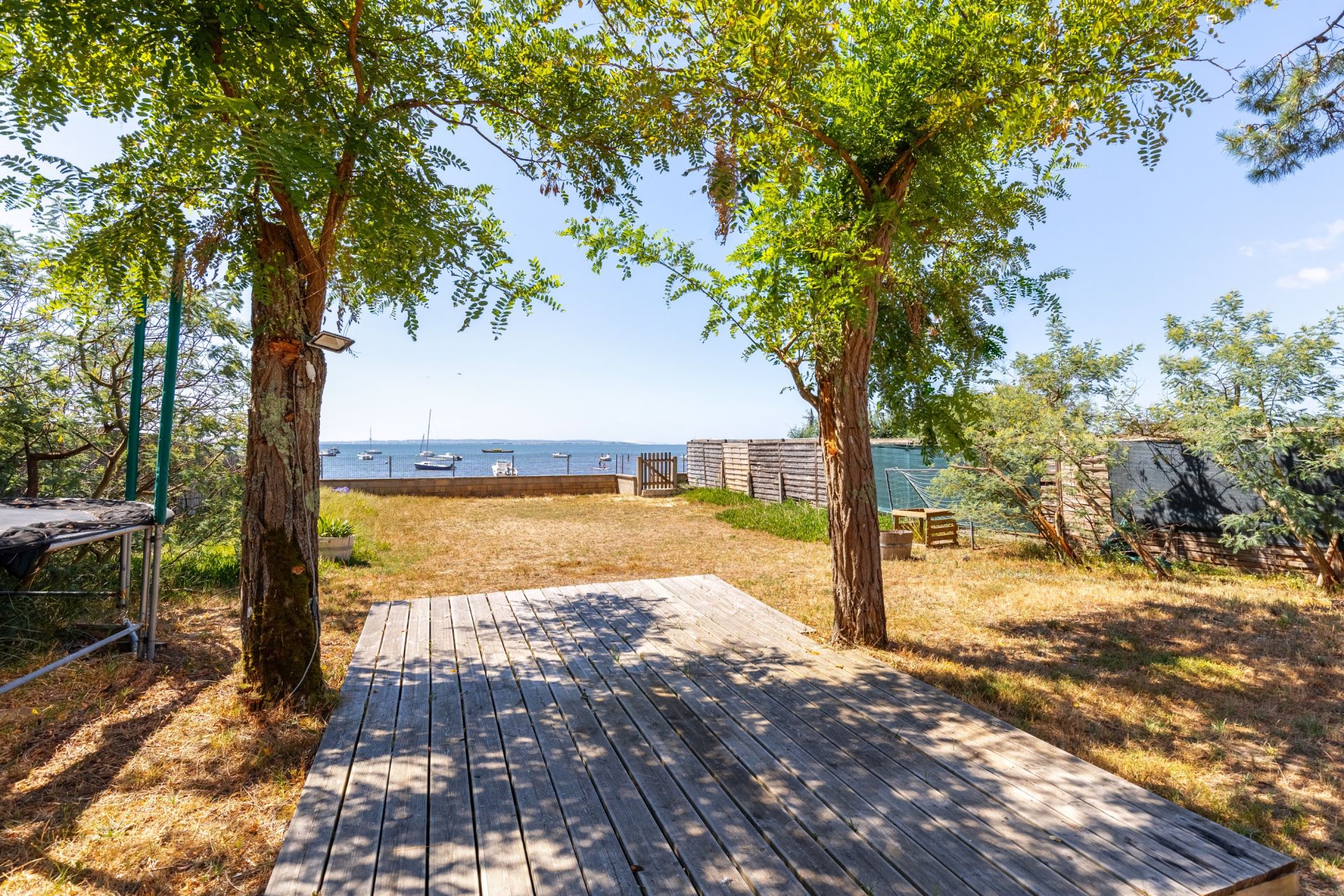 luxury house 6 Rooms for sale on CAP FERRET (33970)