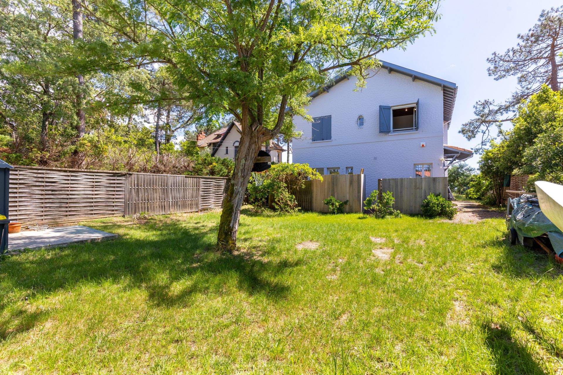 luxury house 6 Rooms for sale on CAP FERRET (33970)