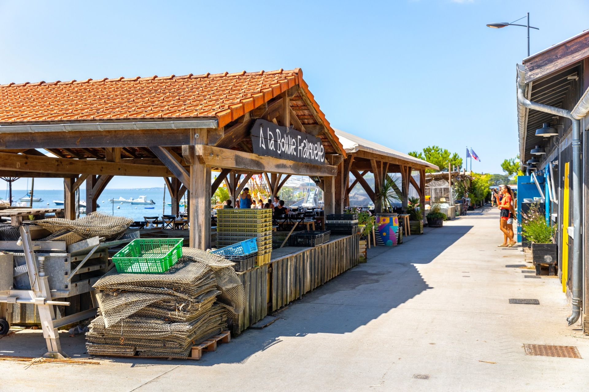 luxury house 6 Rooms for sale on CAP FERRET (33970)